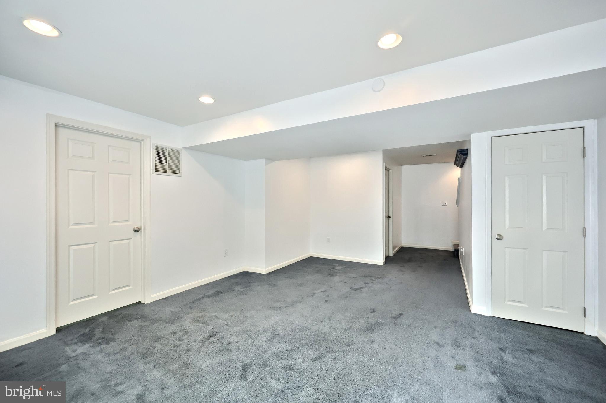 SPRING GROVE - Residential
