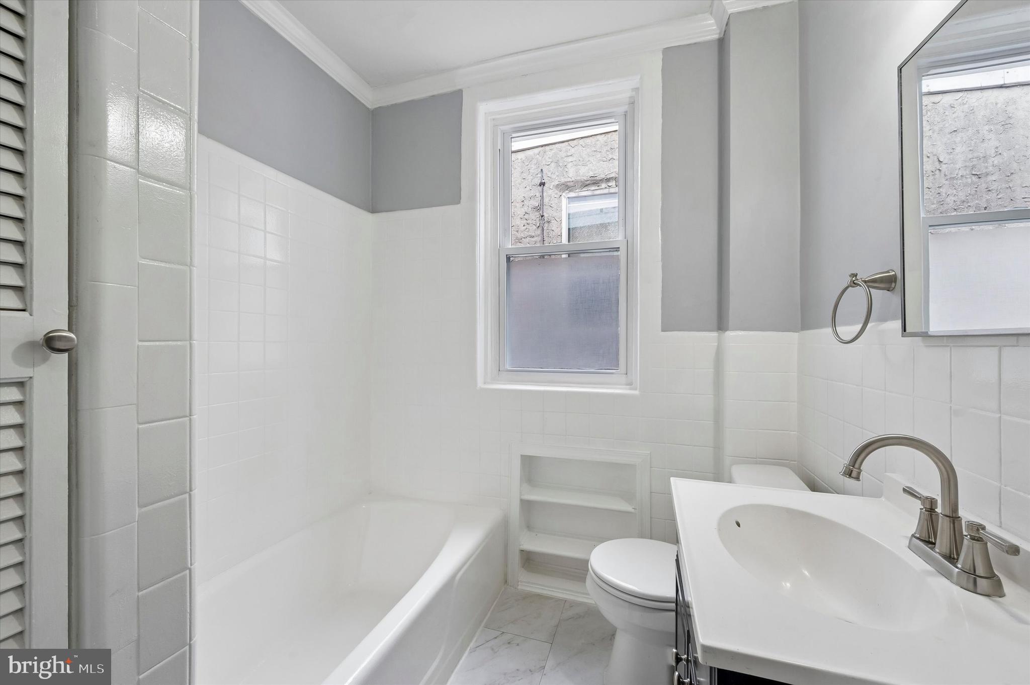 KENSINGTON - Residential