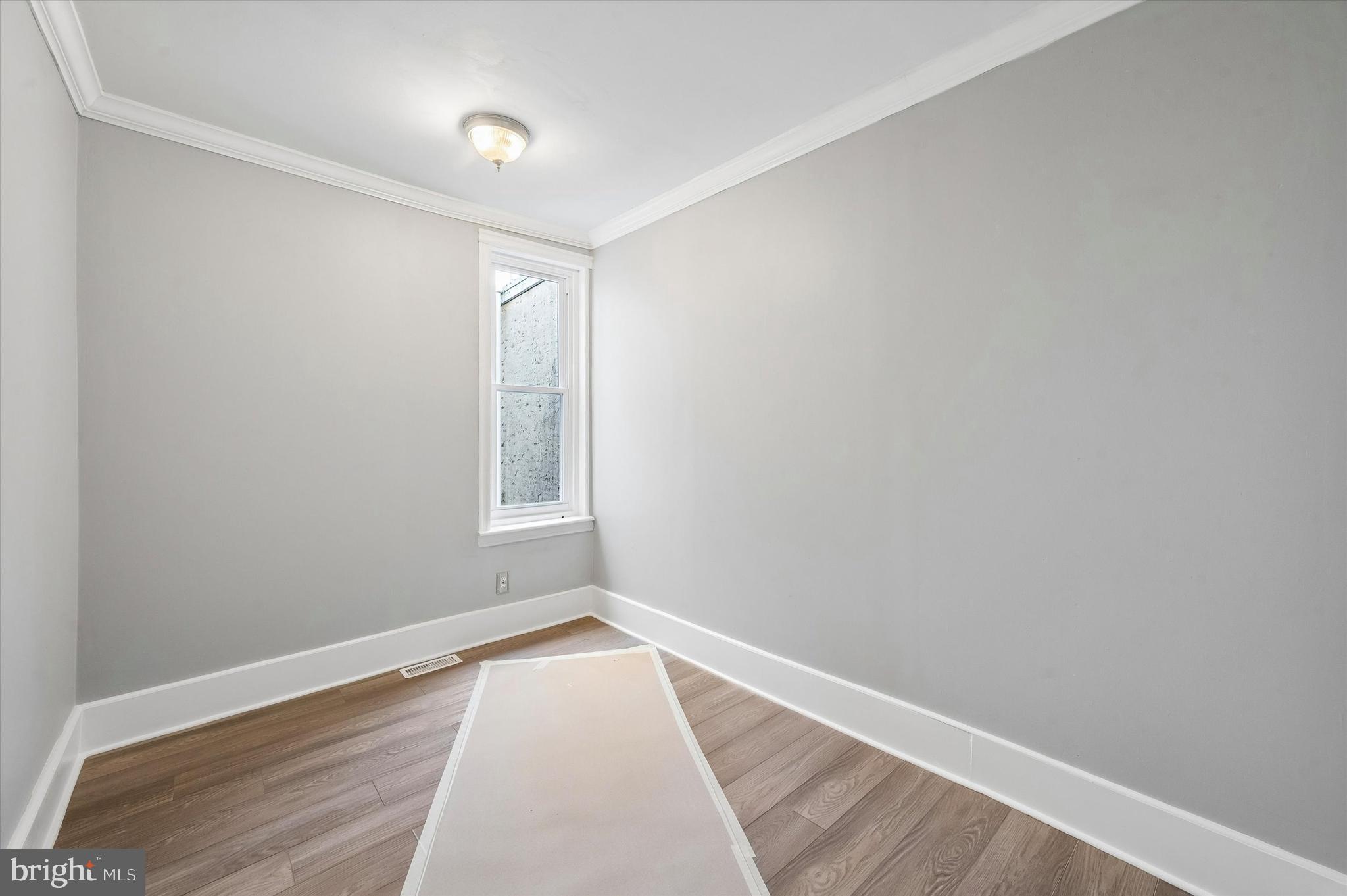 KENSINGTON - Residential