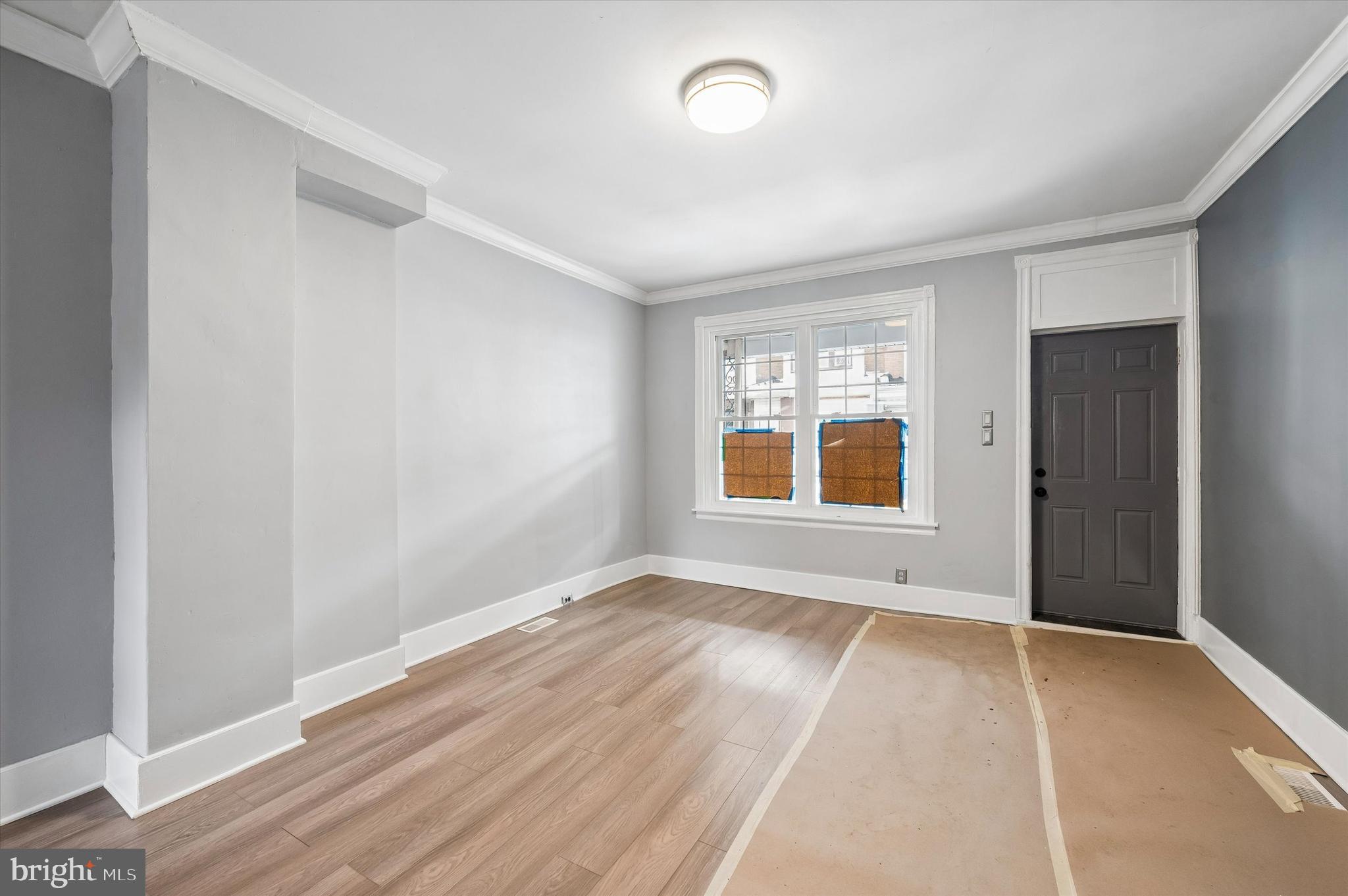 KENSINGTON - Residential