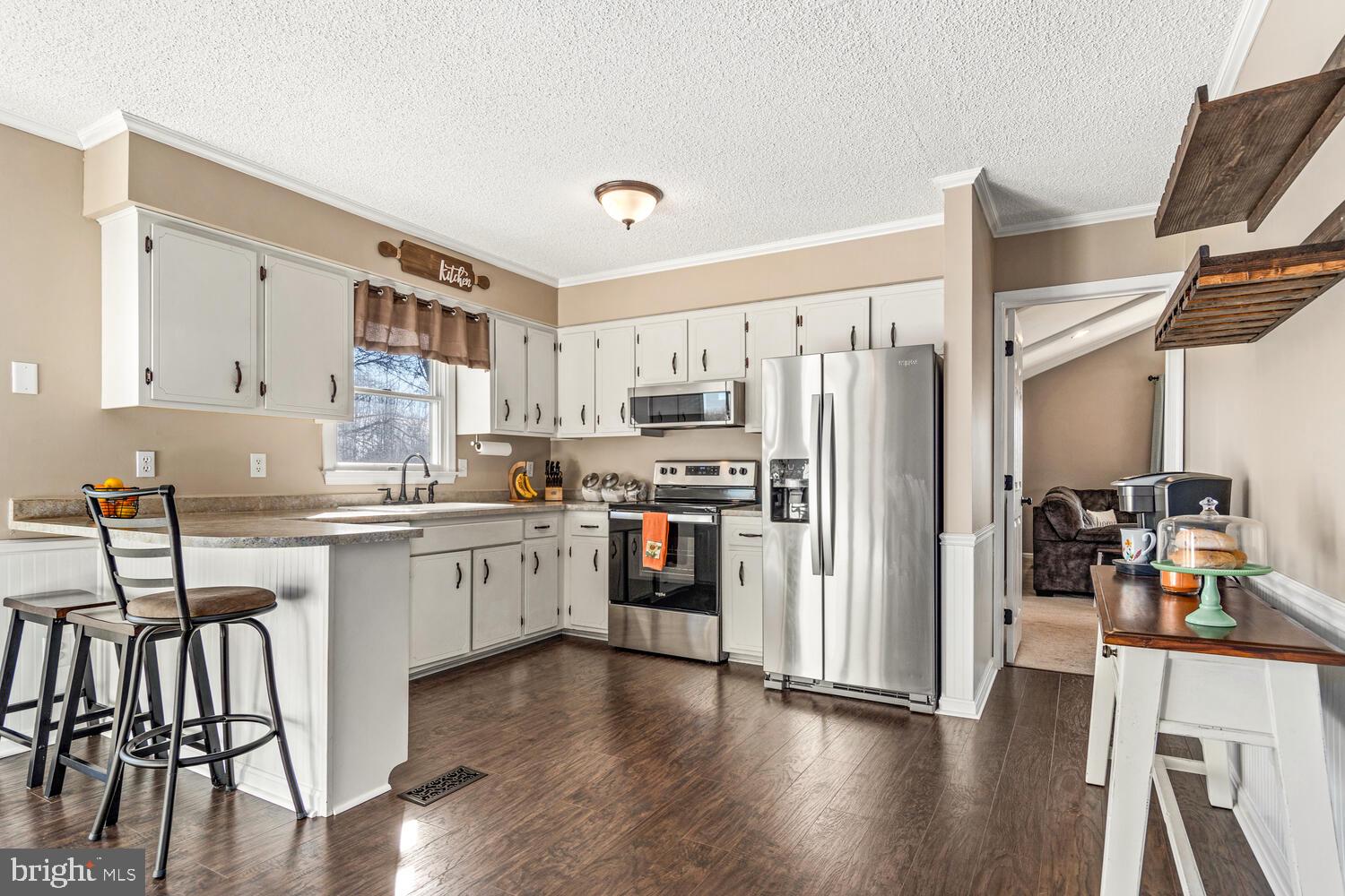 HILLSBORO ESTATES - Residential