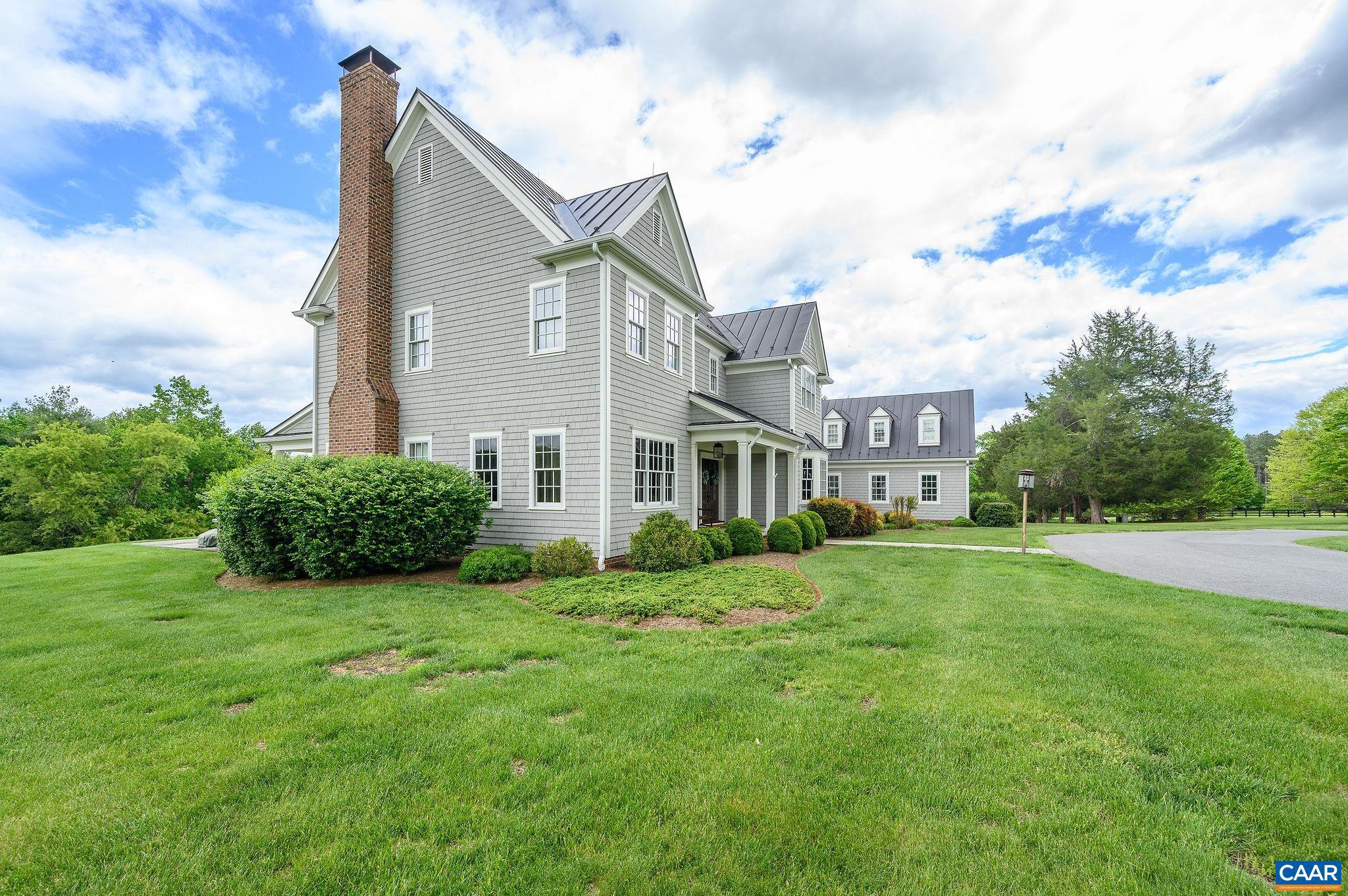 FAR HILLS - Residential