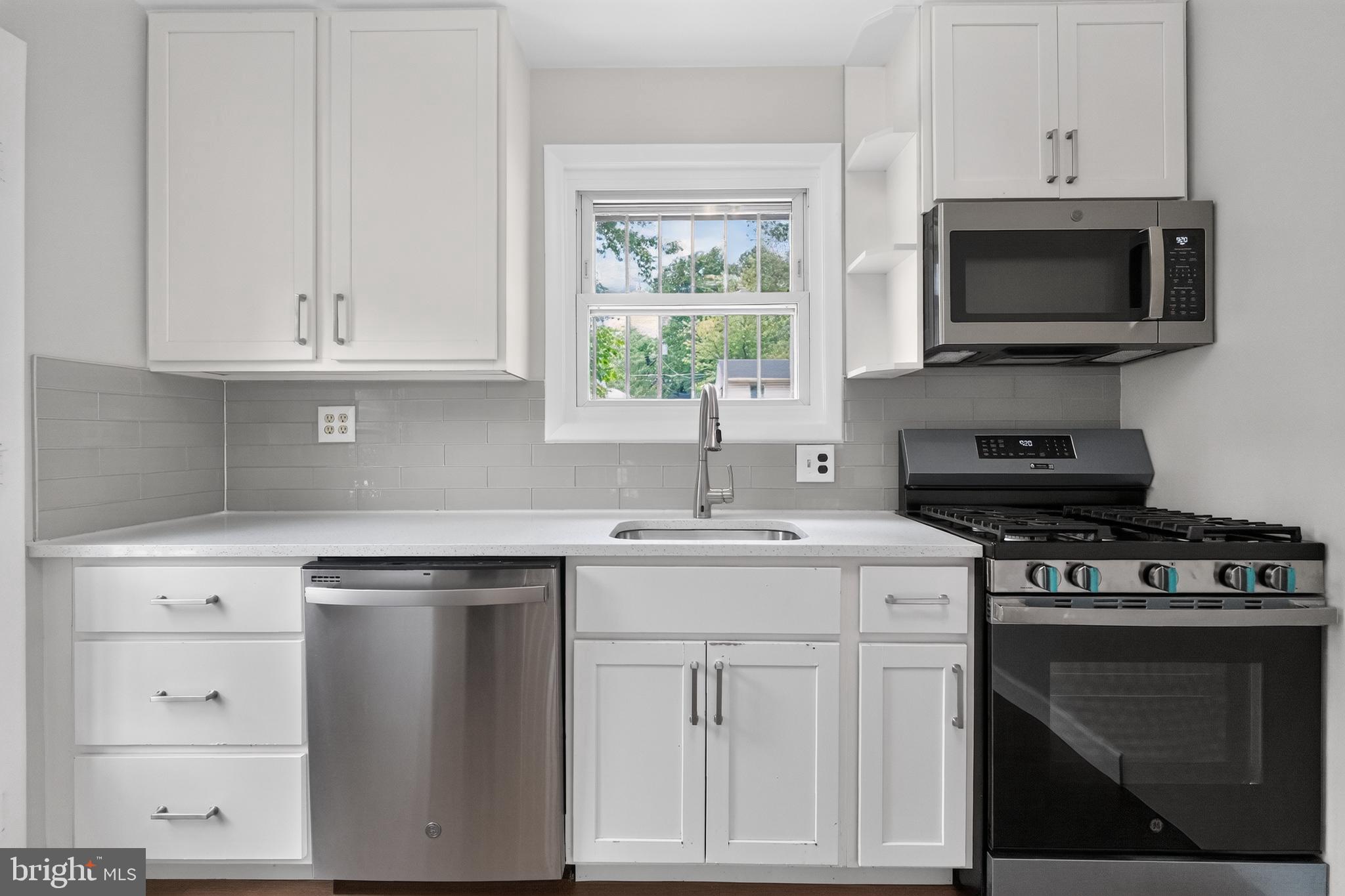 RITCHIE HEIGHTS - Residential