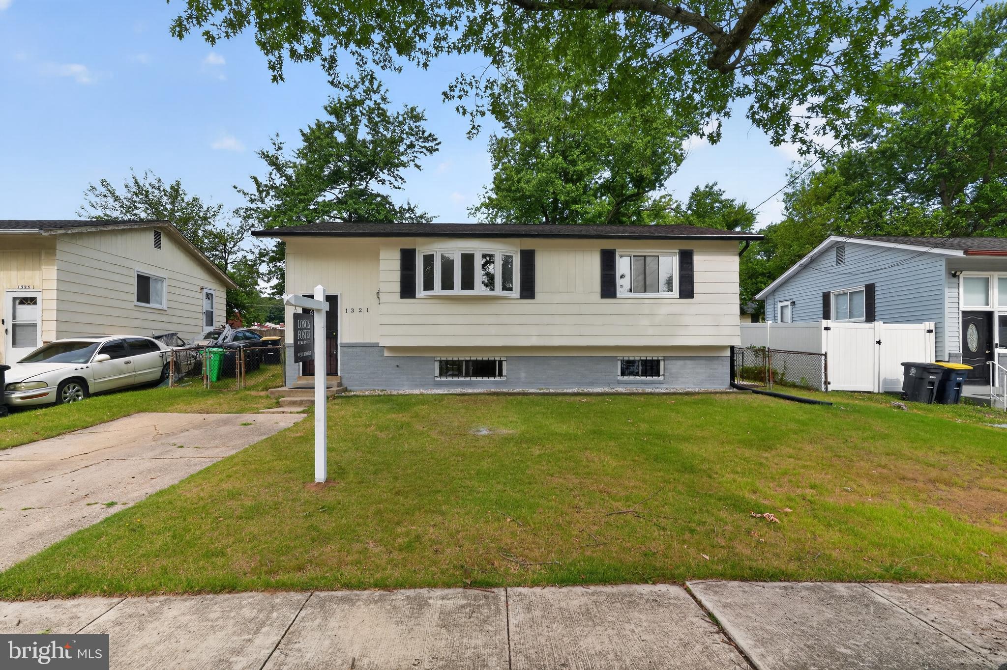 RITCHIE HEIGHTS - Residential