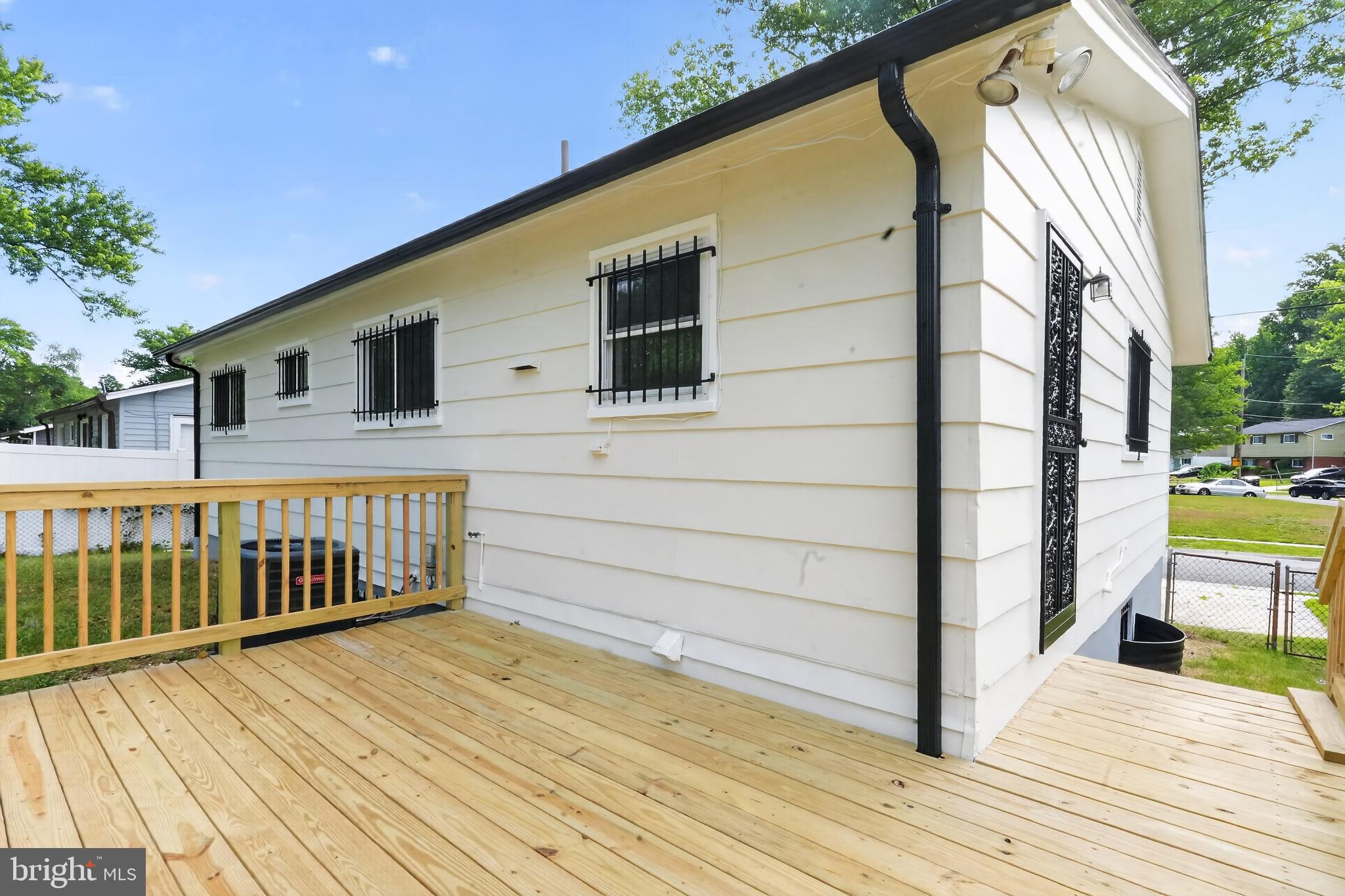 RITCHIE HEIGHTS - Residential