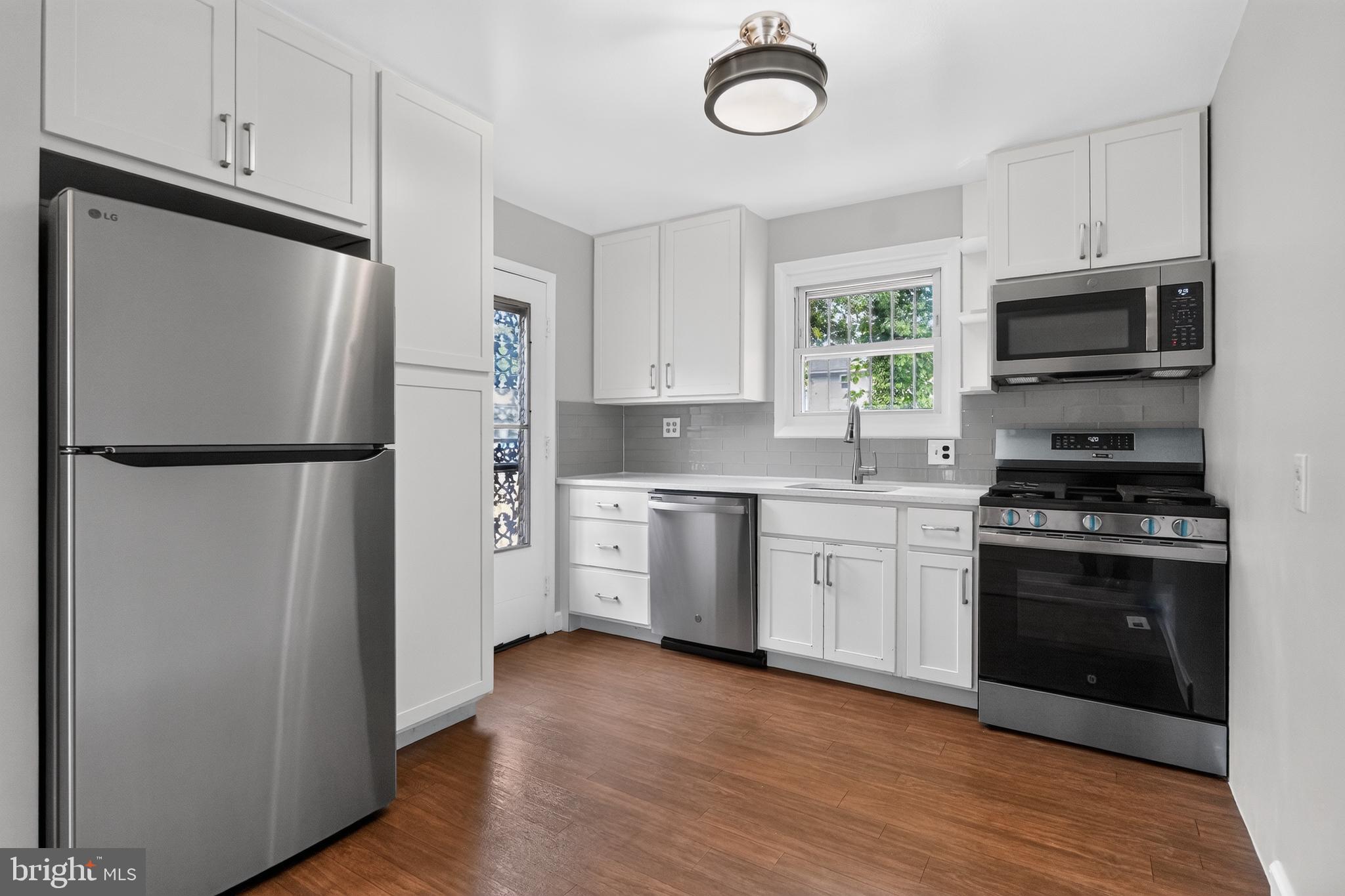 RITCHIE HEIGHTS - Residential