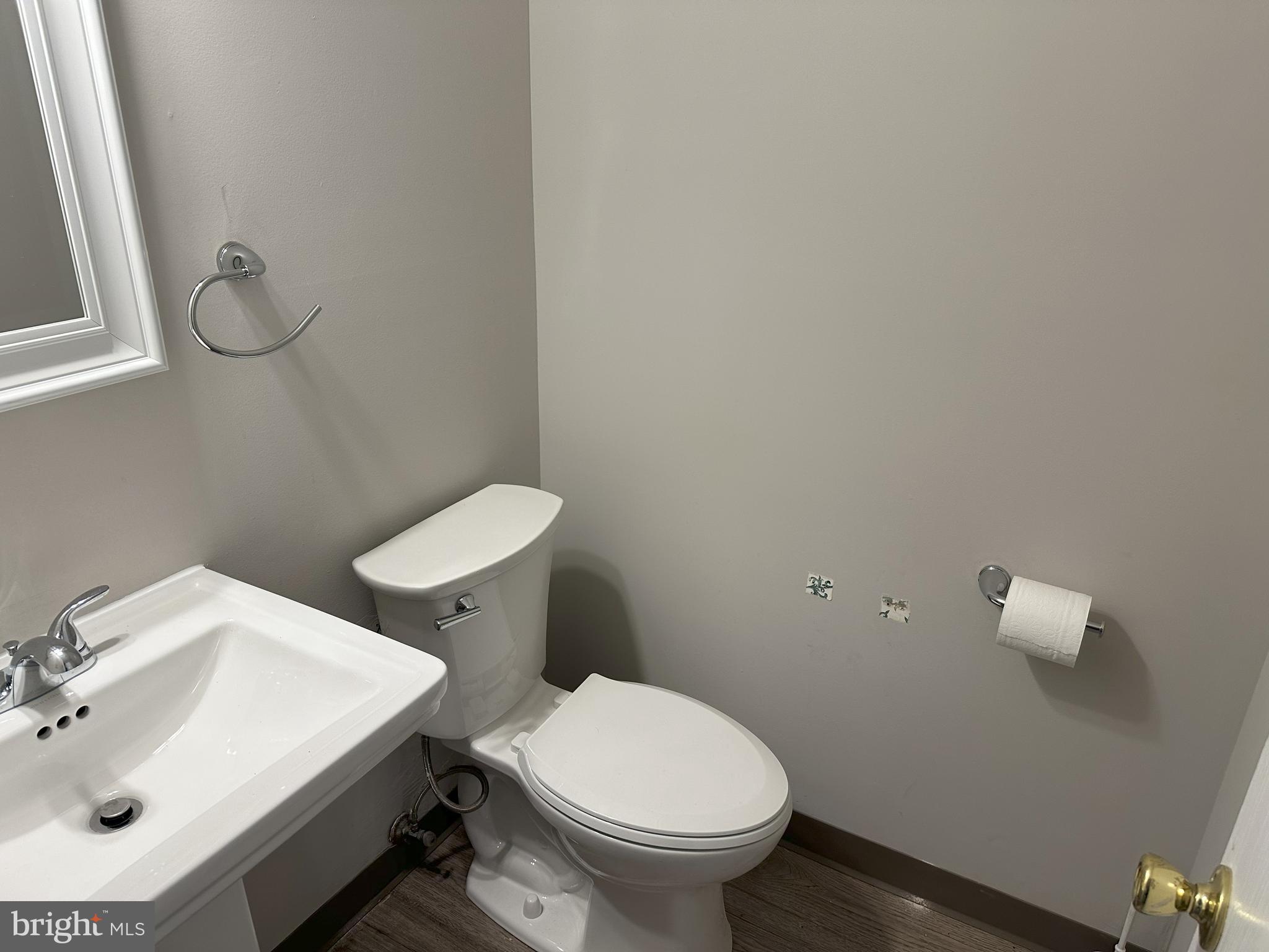 GRANDVIEW CHASE - Residential Lease