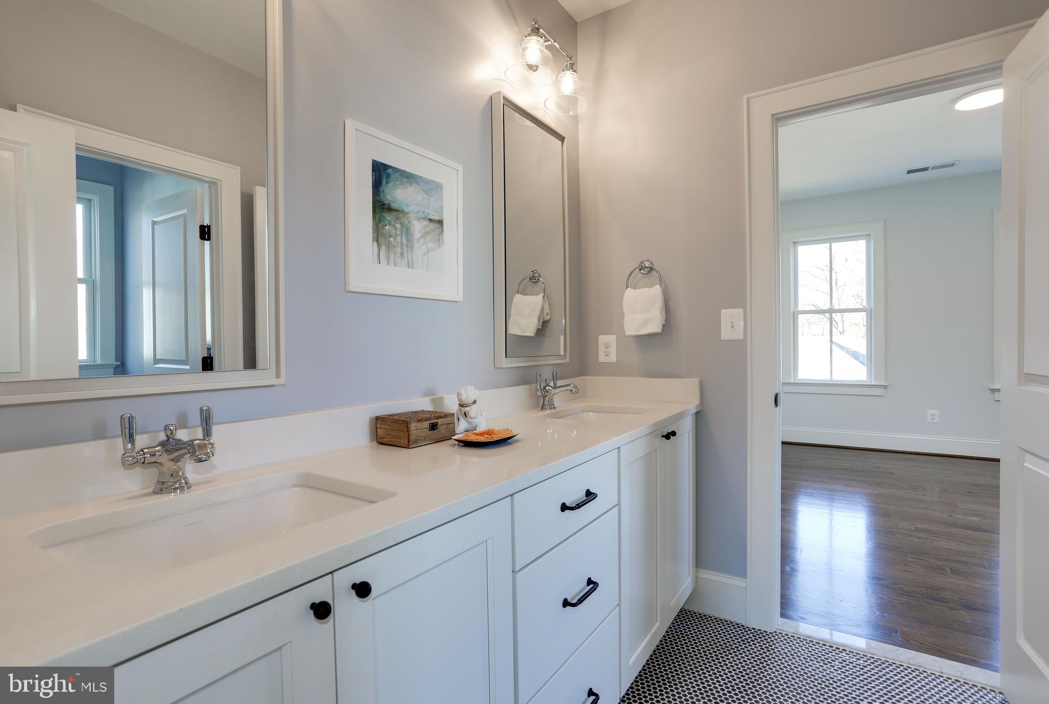 STRATFORD HILLS - Residential