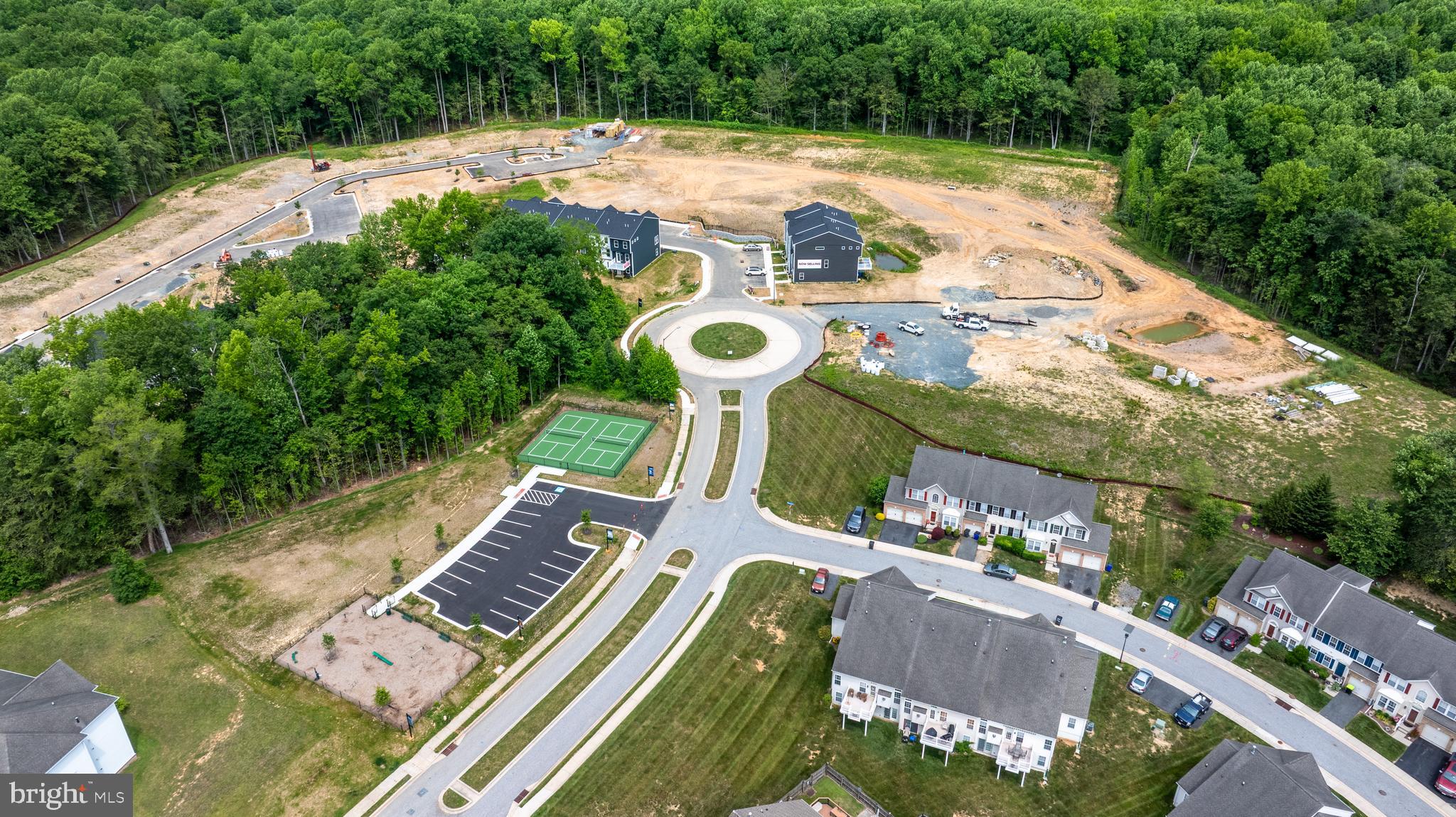 HOLLY OAKS - Residential