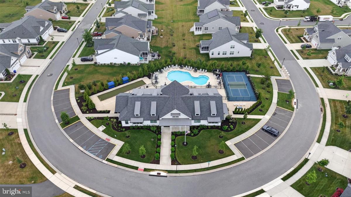 WHISPERING WOODS - Residential