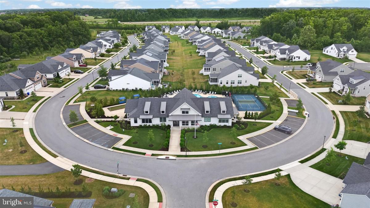 WHISPERING WOODS - Residential