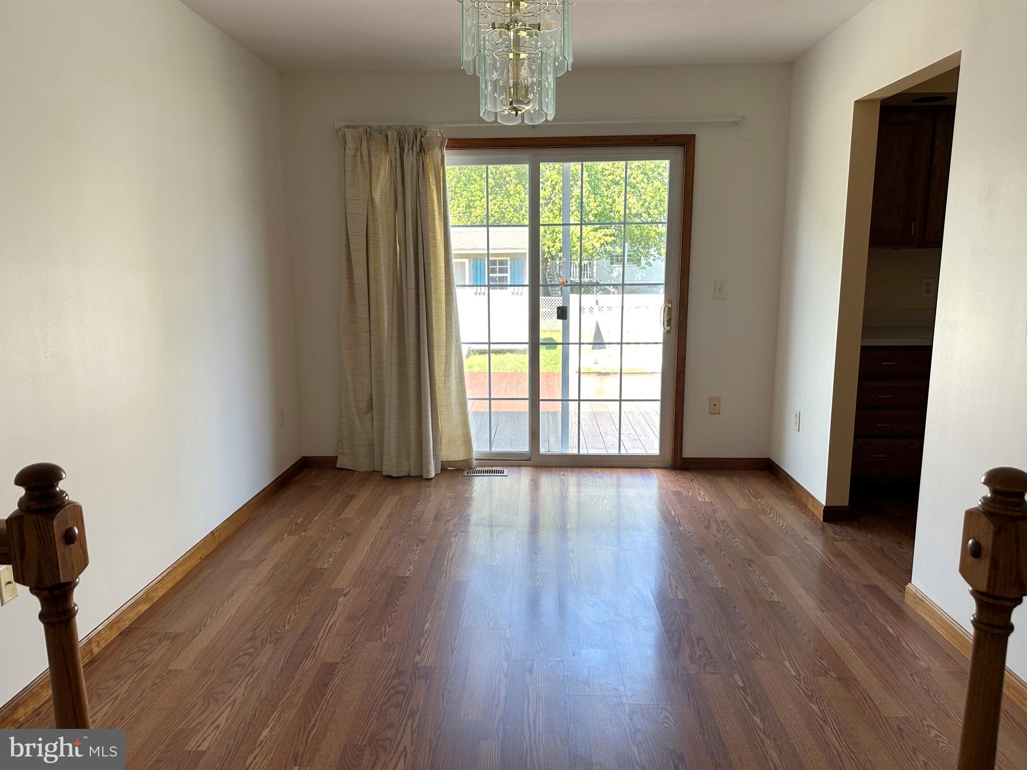 LITTLE MEADOWS - Residential
