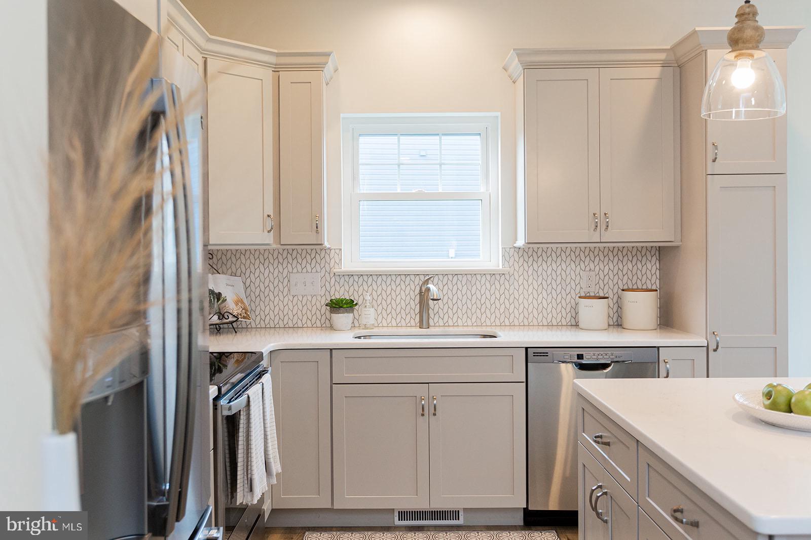 PINE VIEW ESTATES - Residential