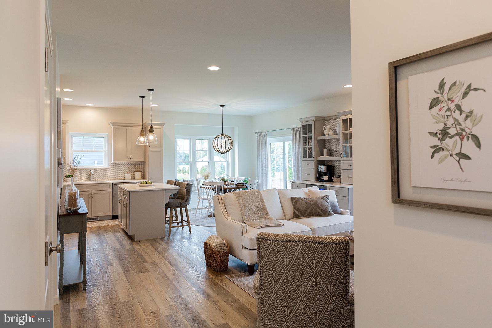 PINE VIEW ESTATES - Residential