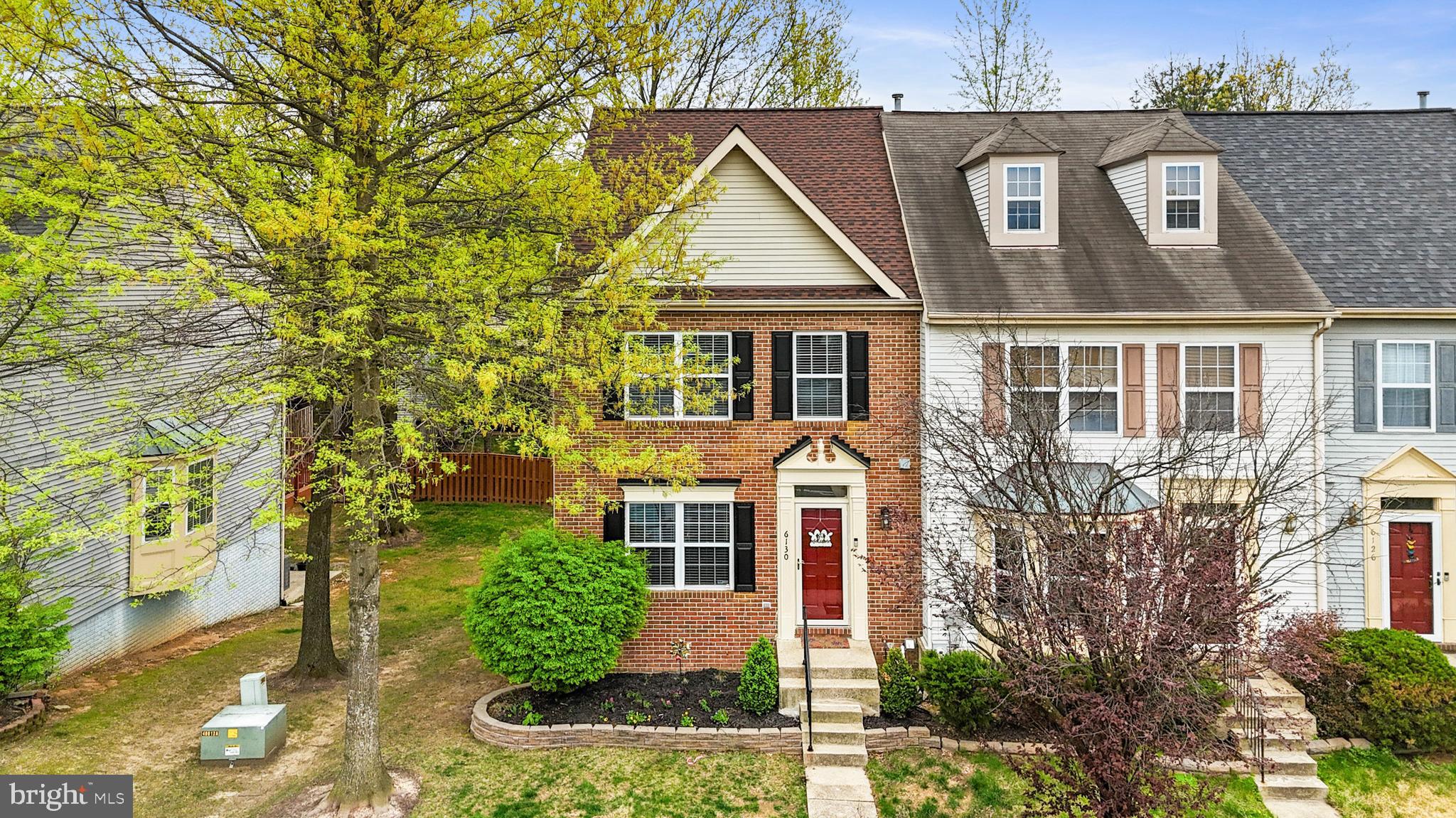 VILLAGE OF LONG REACH - Residential
