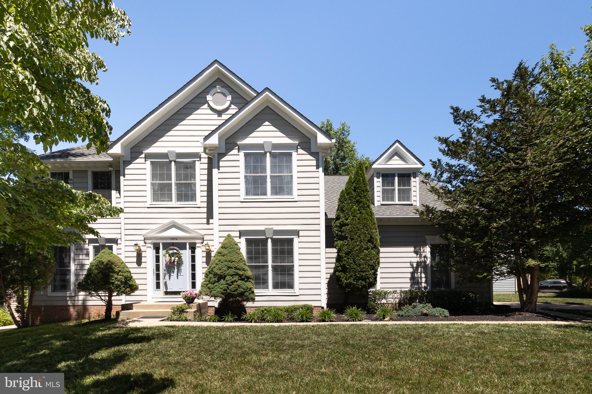 VILLAGE OF RIVER HILL - Residential