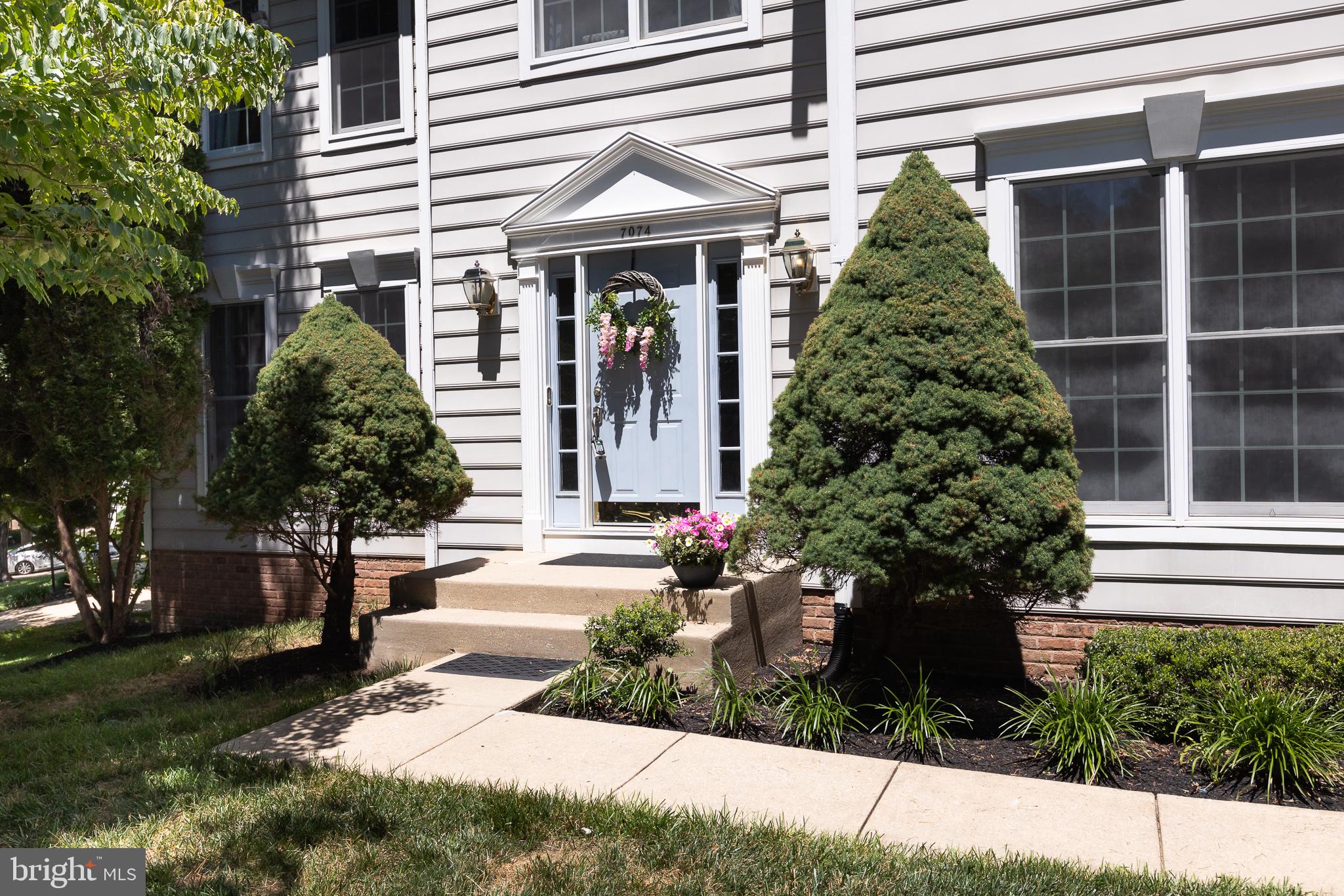 VILLAGE OF RIVER HILL - Residential