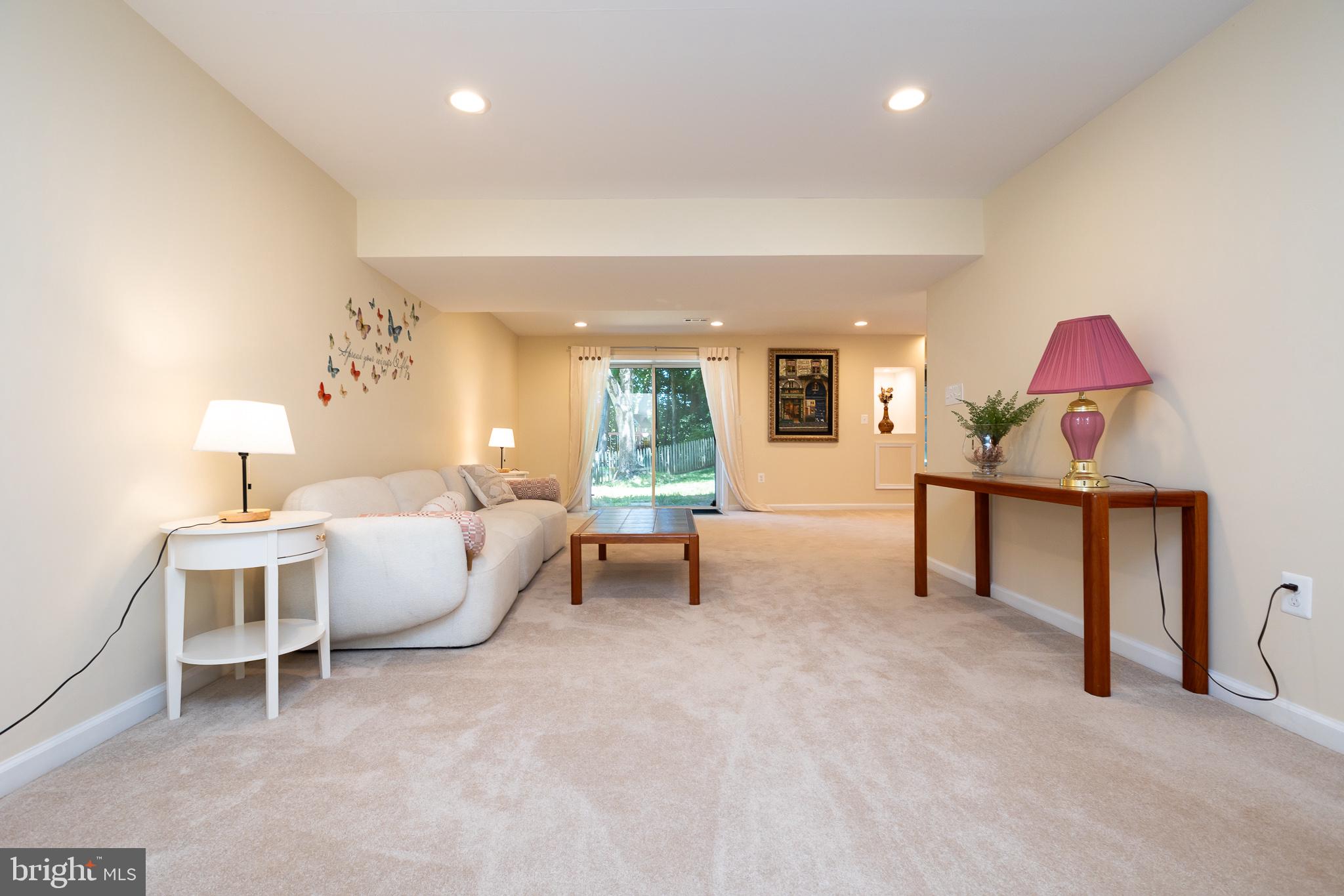 VILLAGE OF RIVER HILL - Residential