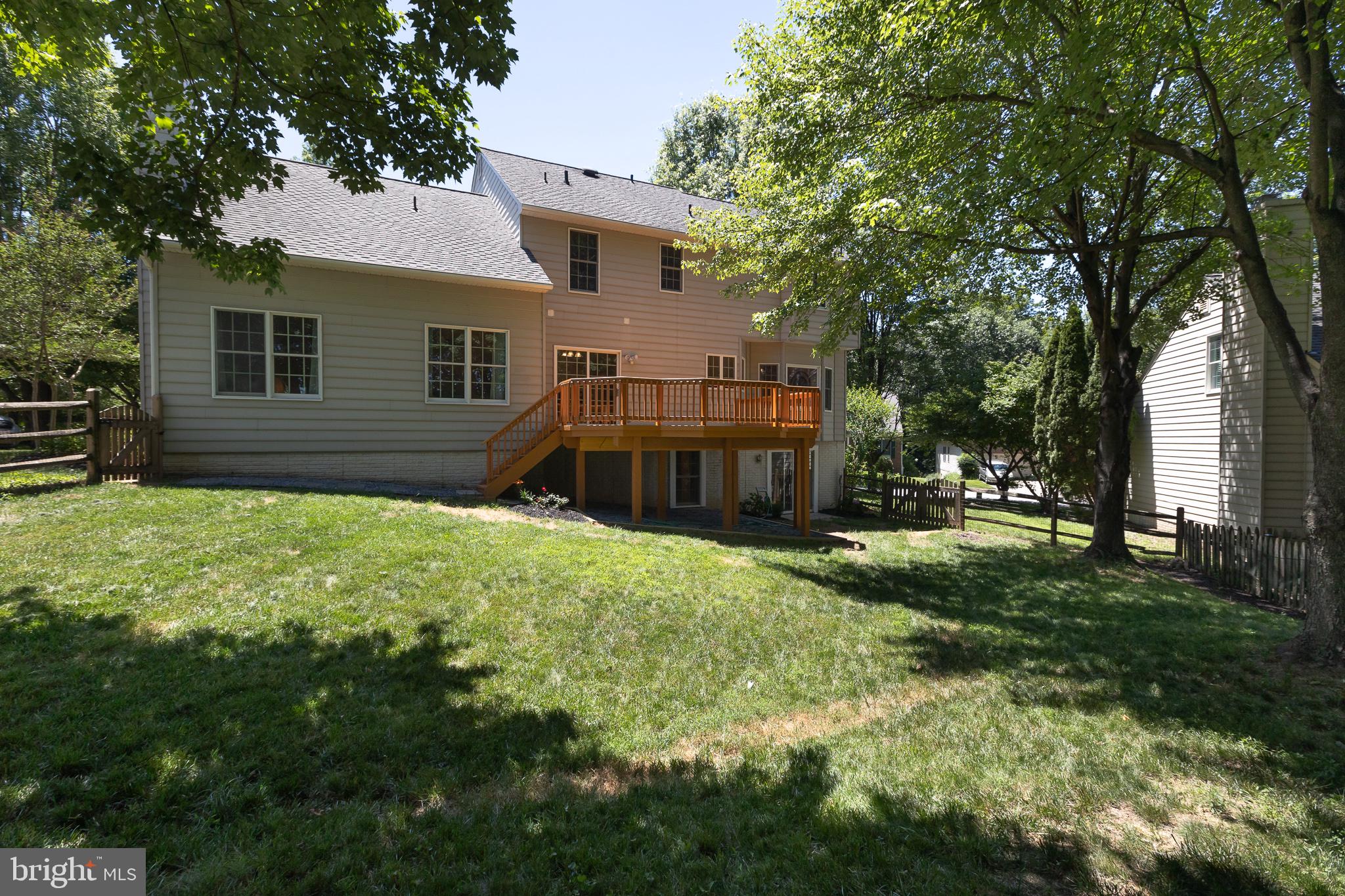 VILLAGE OF RIVER HILL - Residential