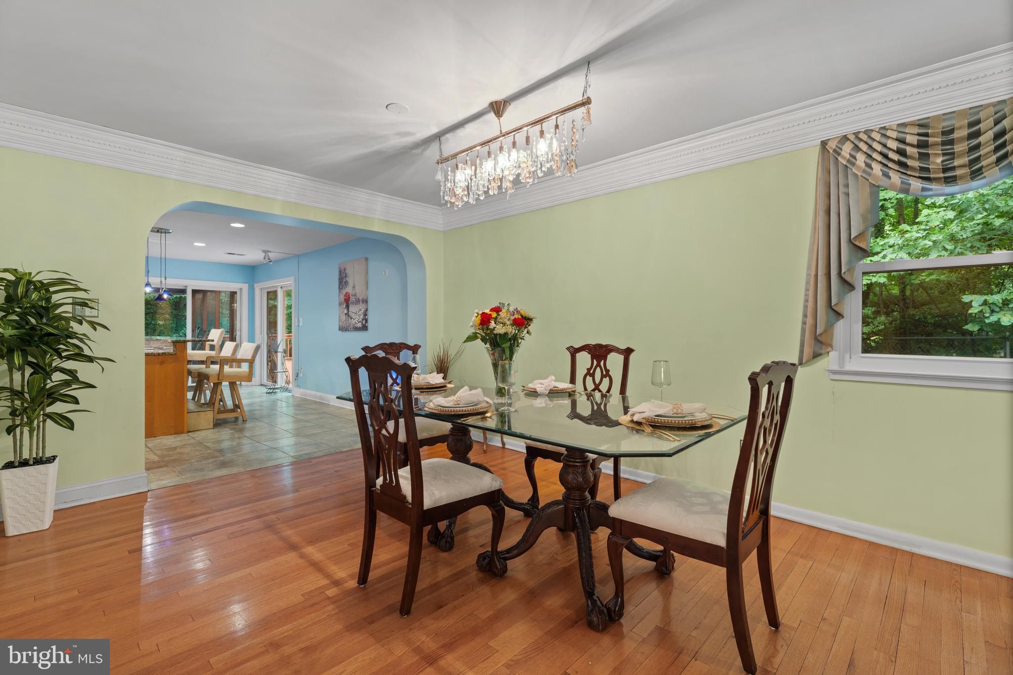 TALL OAKS - Residential