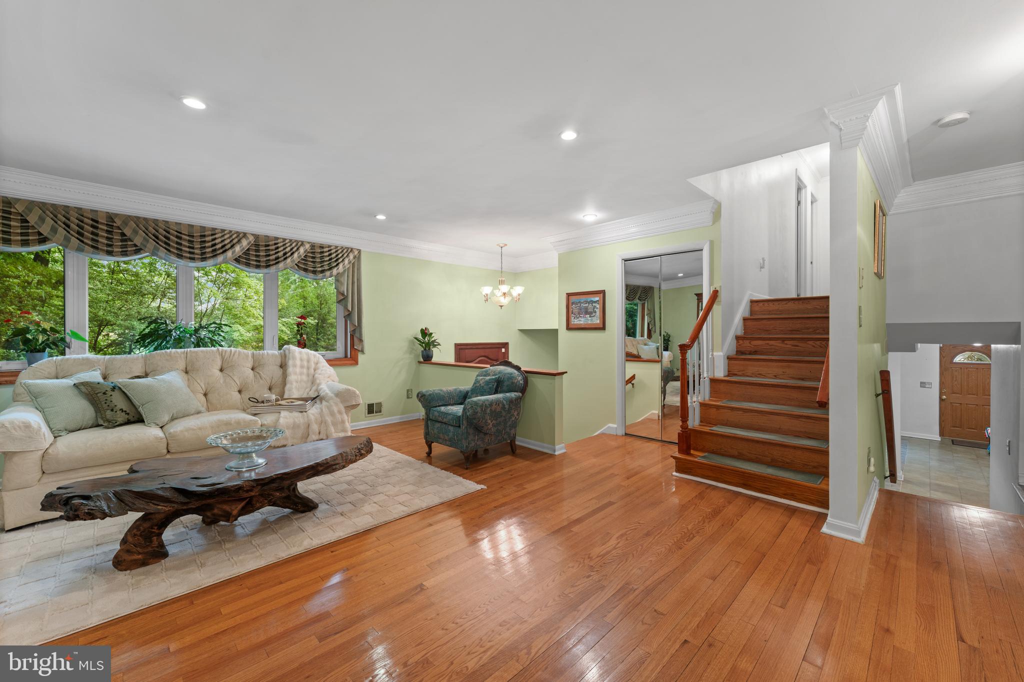 TALL OAKS - Residential