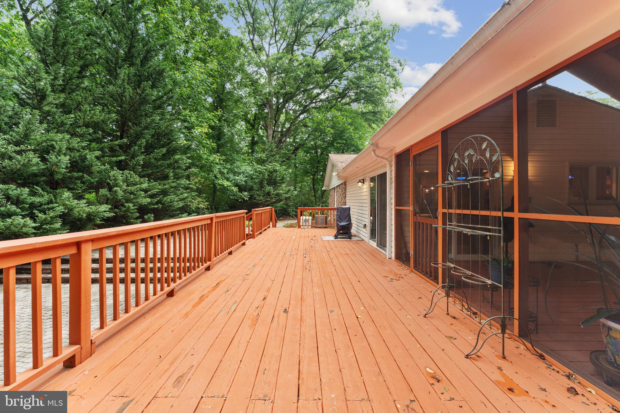 TALL OAKS - Residential