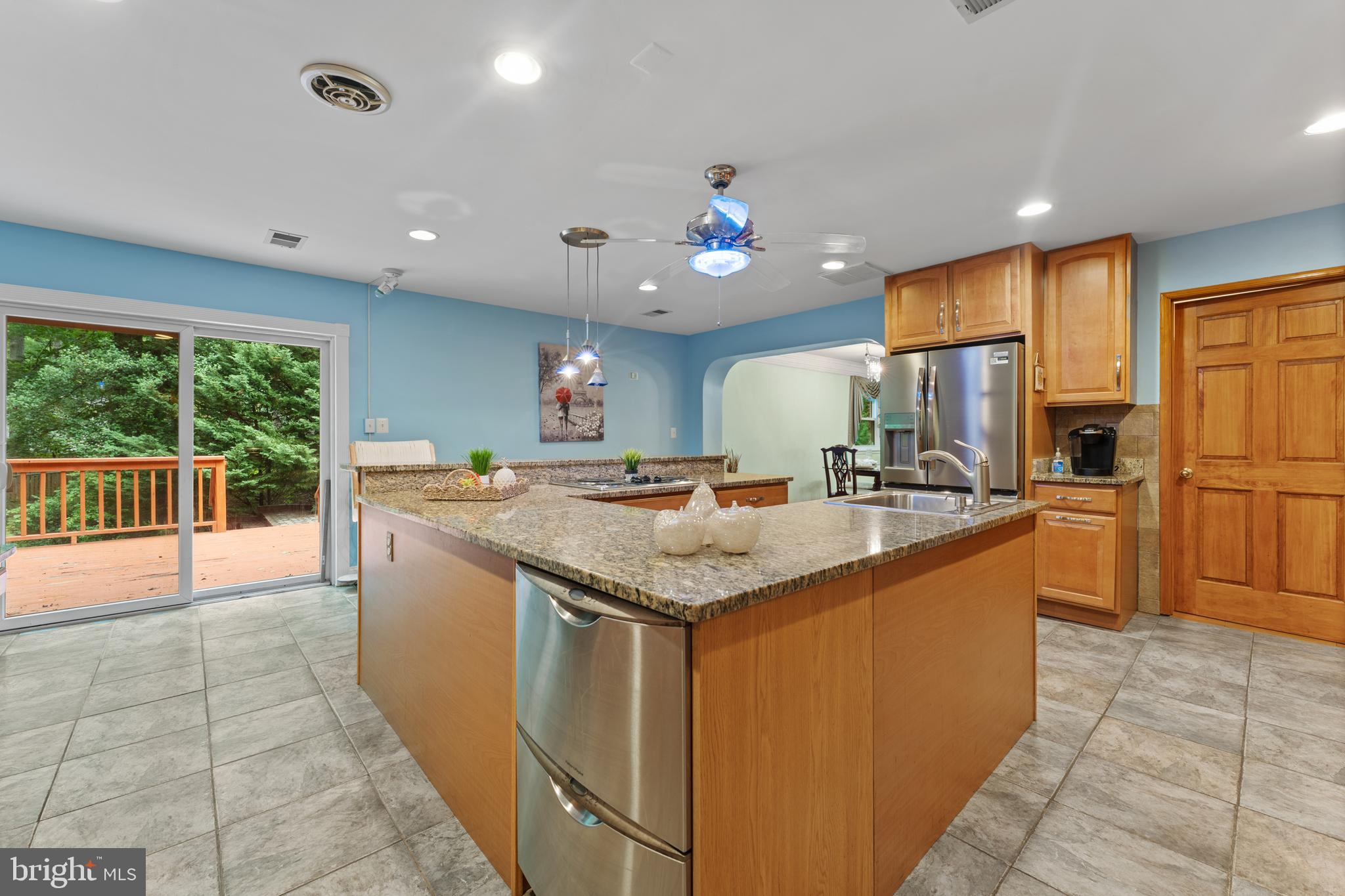 TALL OAKS - Residential