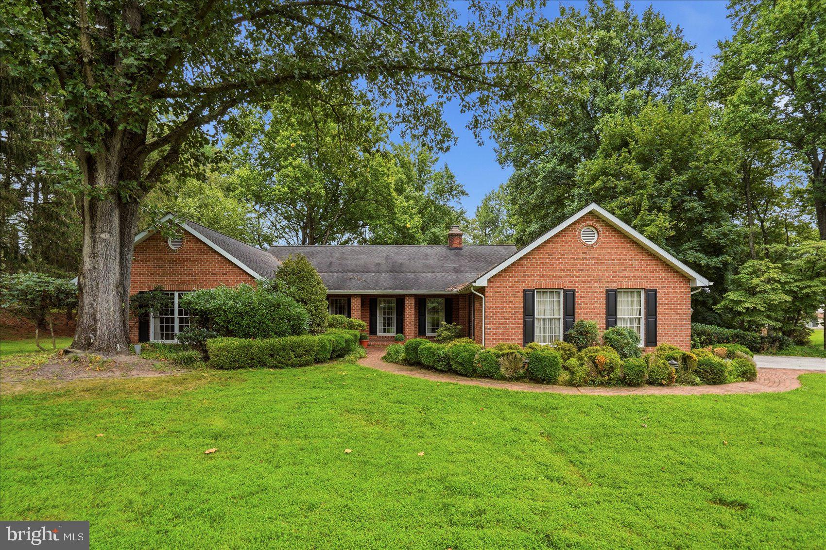 FOLLY QUARTER - Residential
