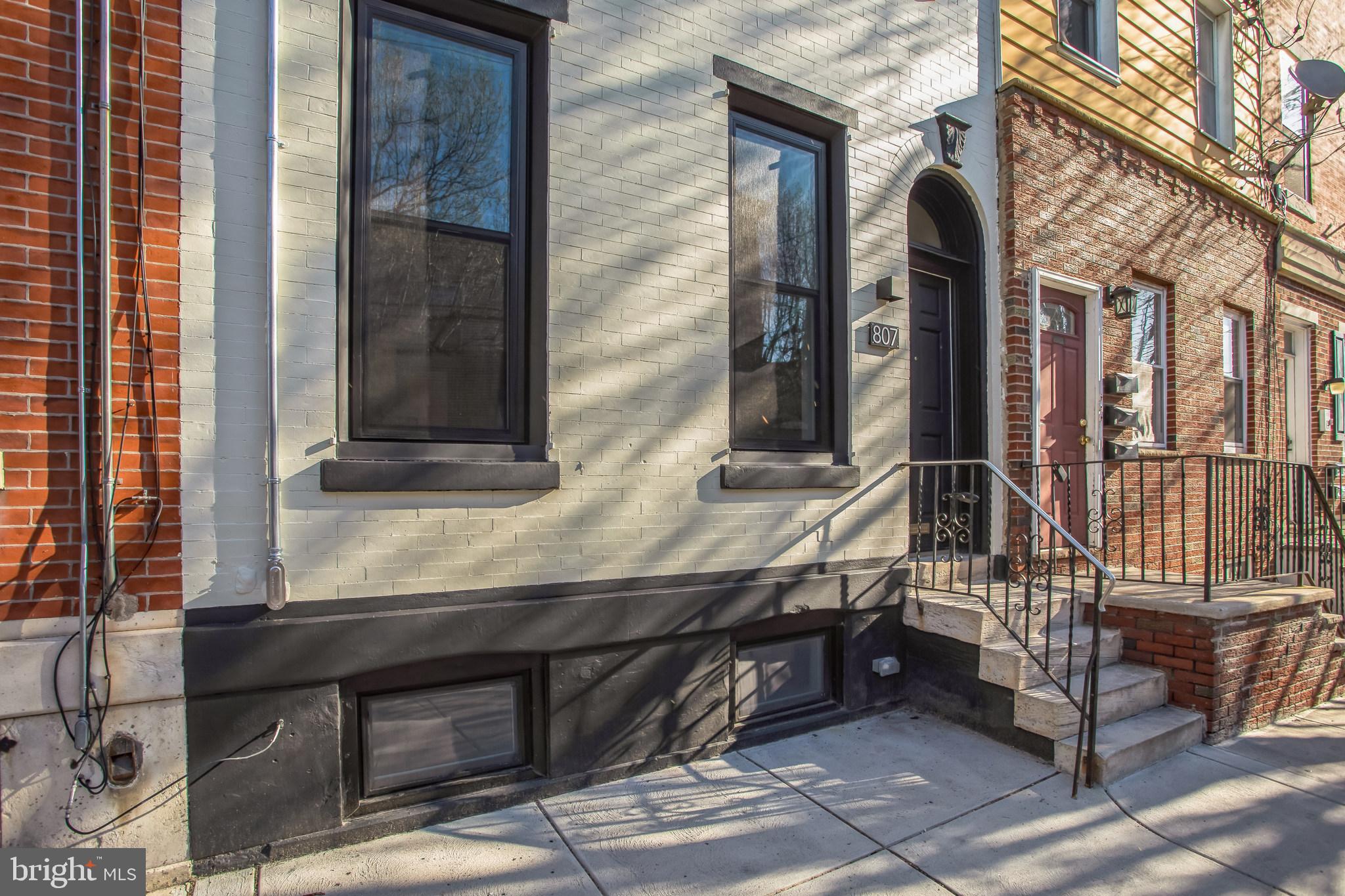 PASSYUNK SQUARE - Residential