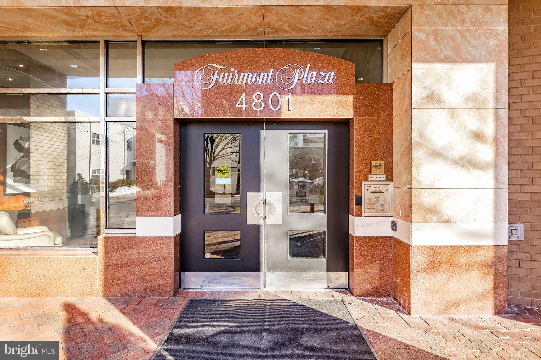 FAIRMONT PLAZA - Residential