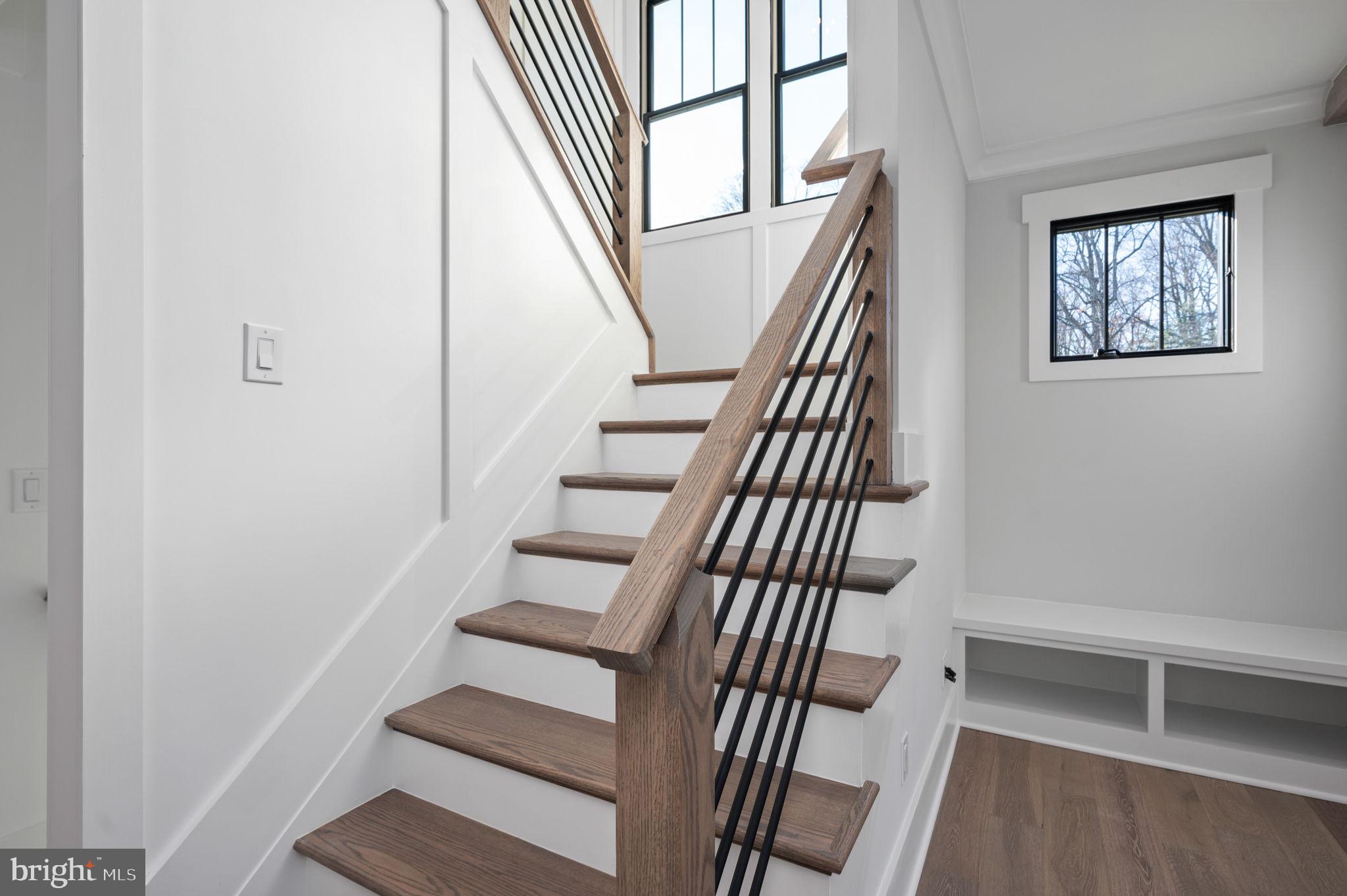 EAST VIENNA WOODS - Residential