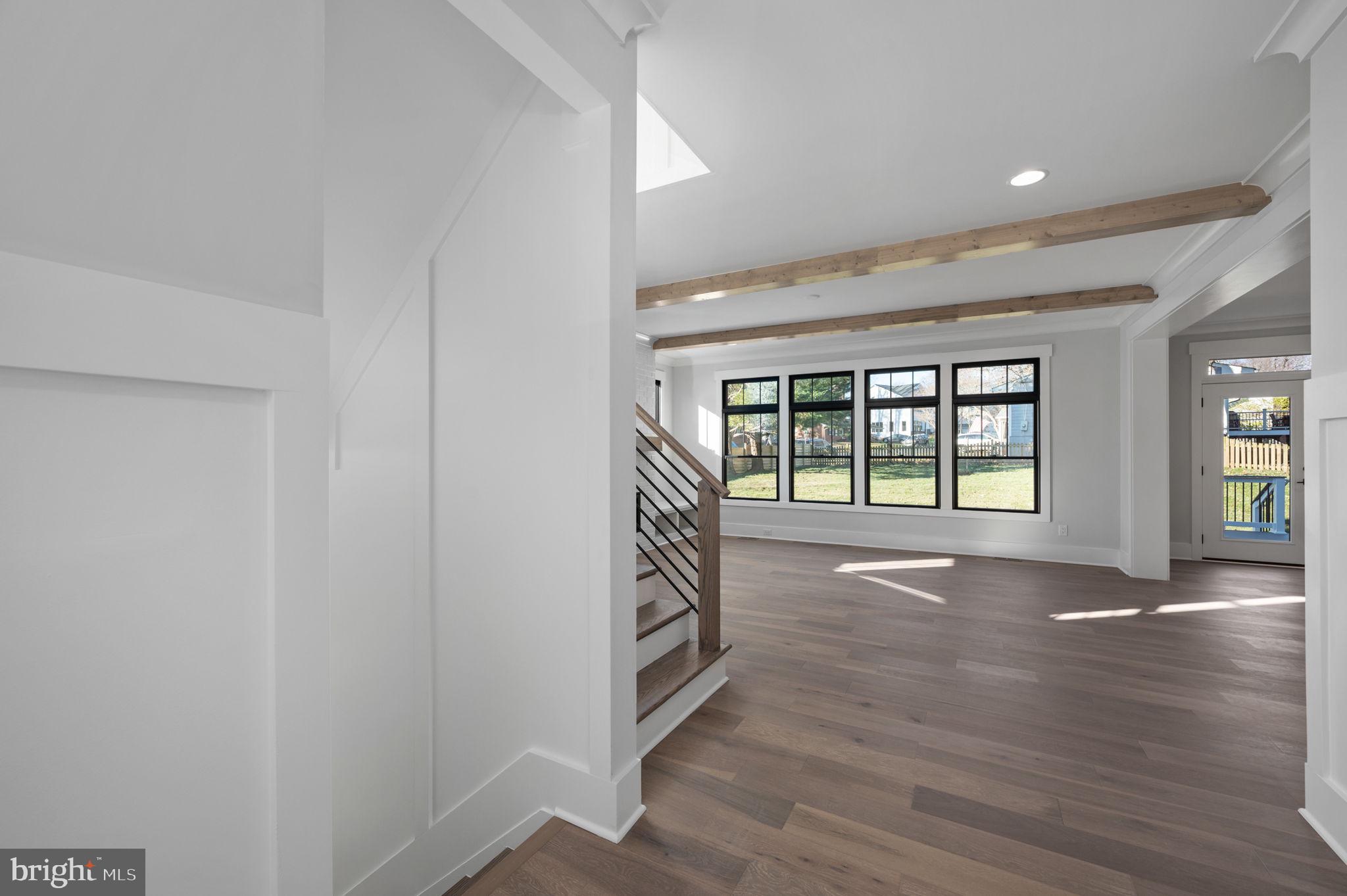 EAST VIENNA WOODS - Residential