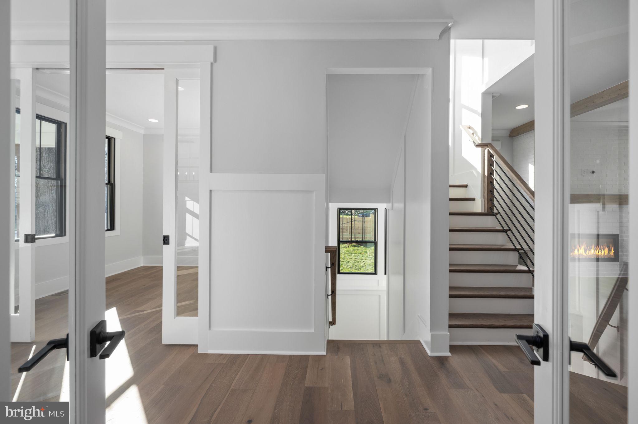 EAST VIENNA WOODS - Residential
