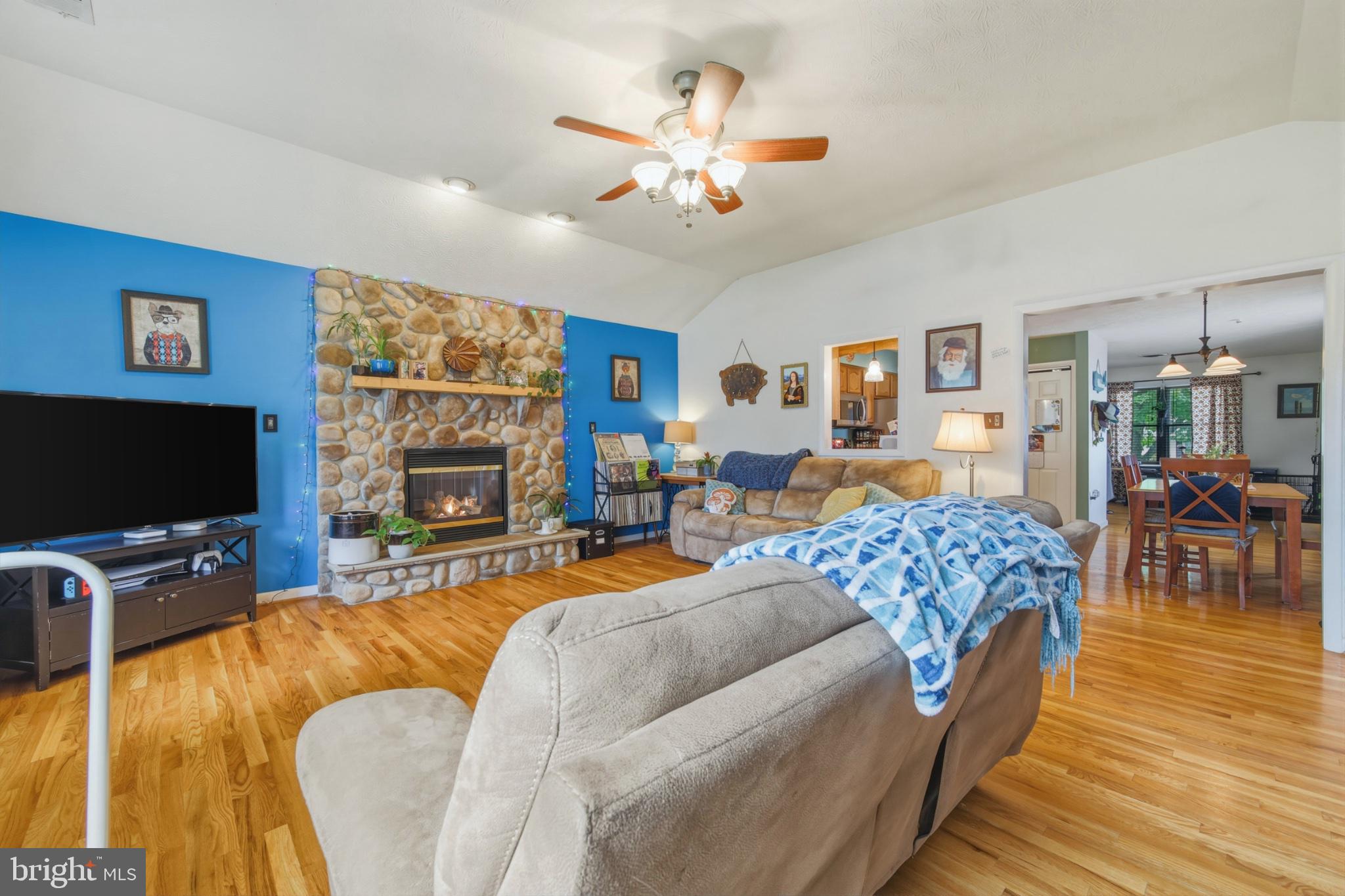 THE VILLAGE AT LAKESIDE - Residential