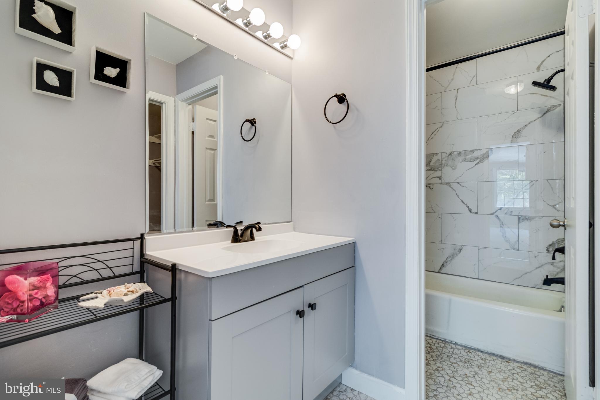 HICKORY RIDGE LA PLATA - Residential