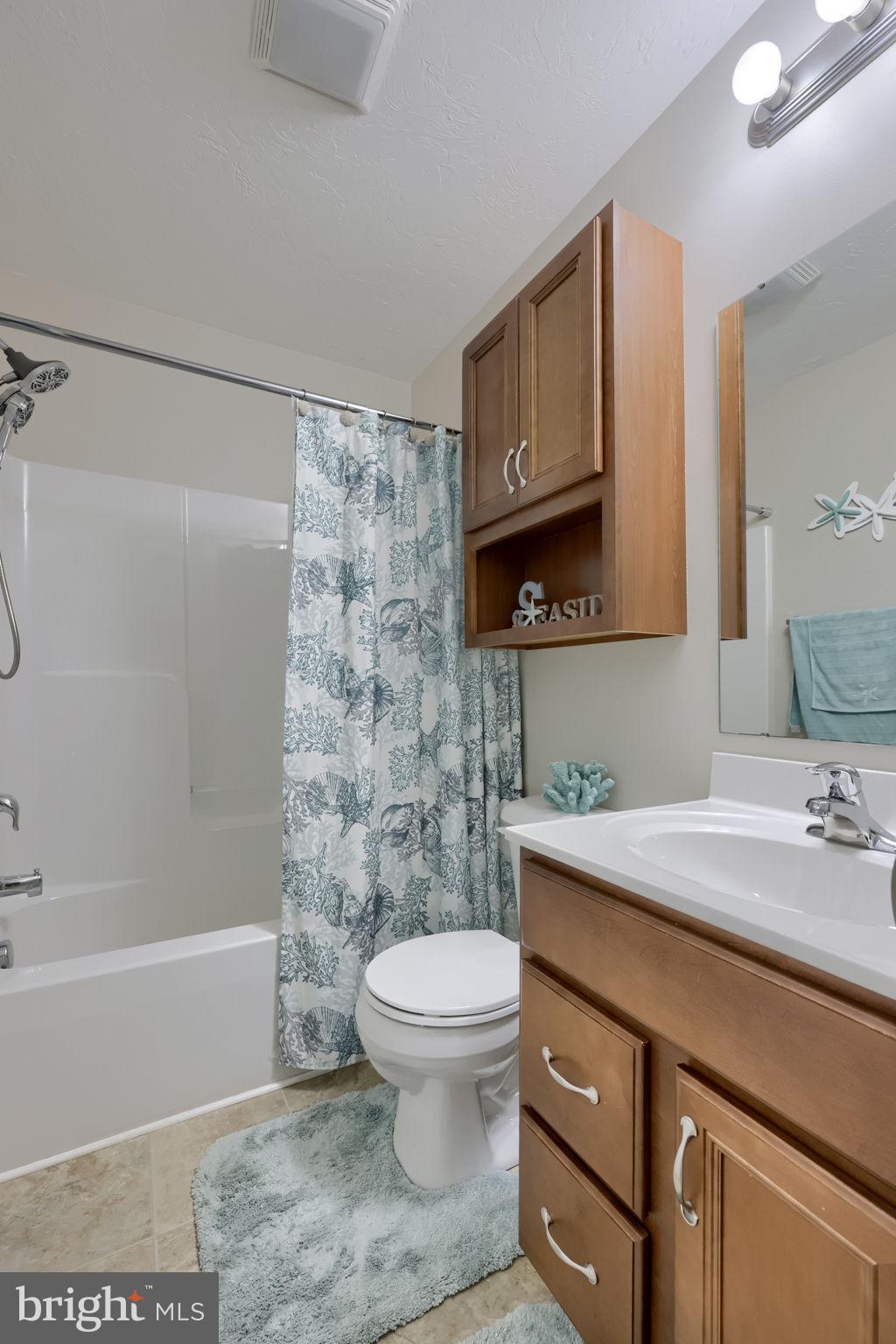 JACKSON HEIGHTS - Residential