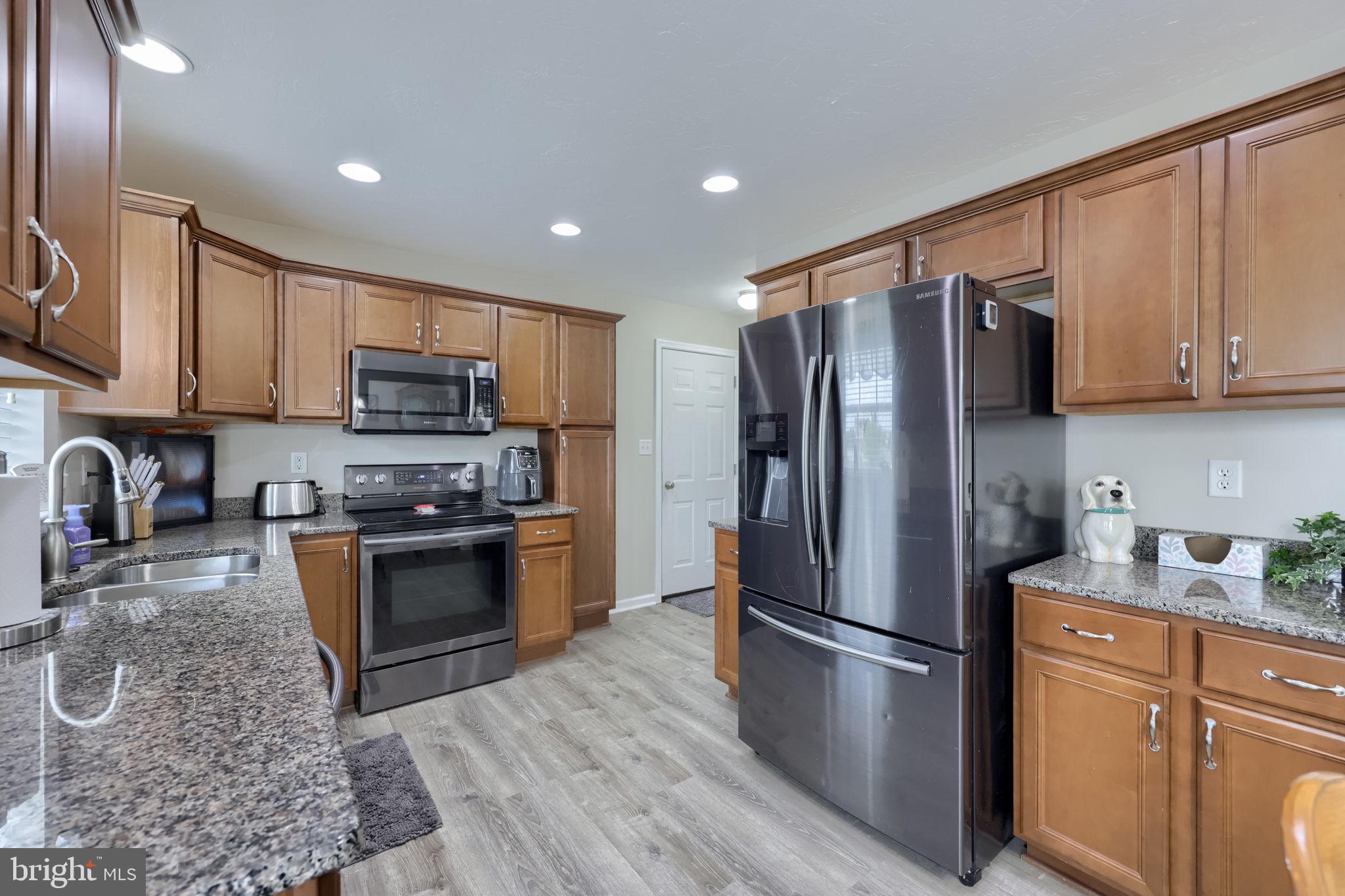 JACKSON HEIGHTS - Residential