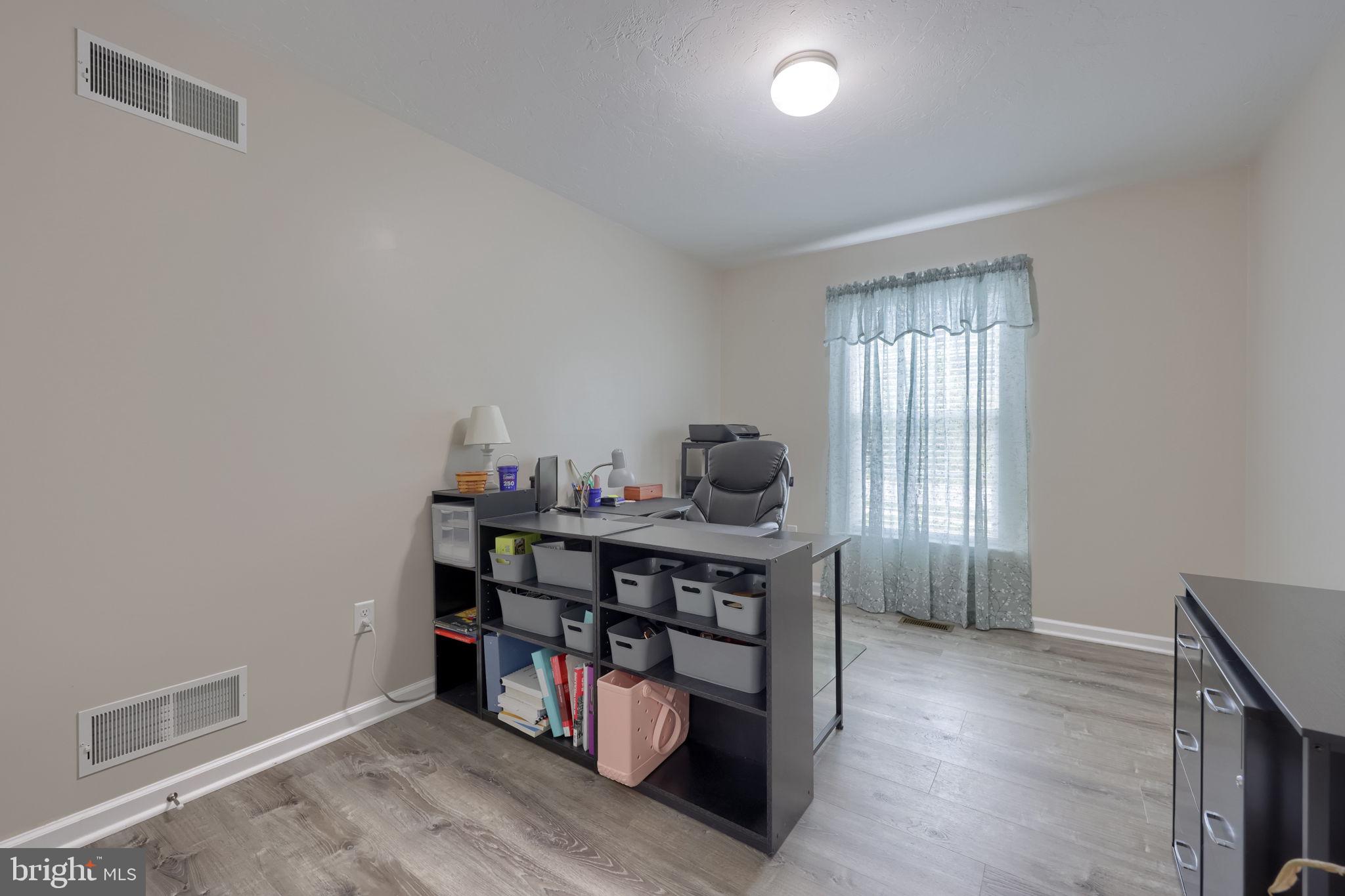 JACKSON HEIGHTS - Residential