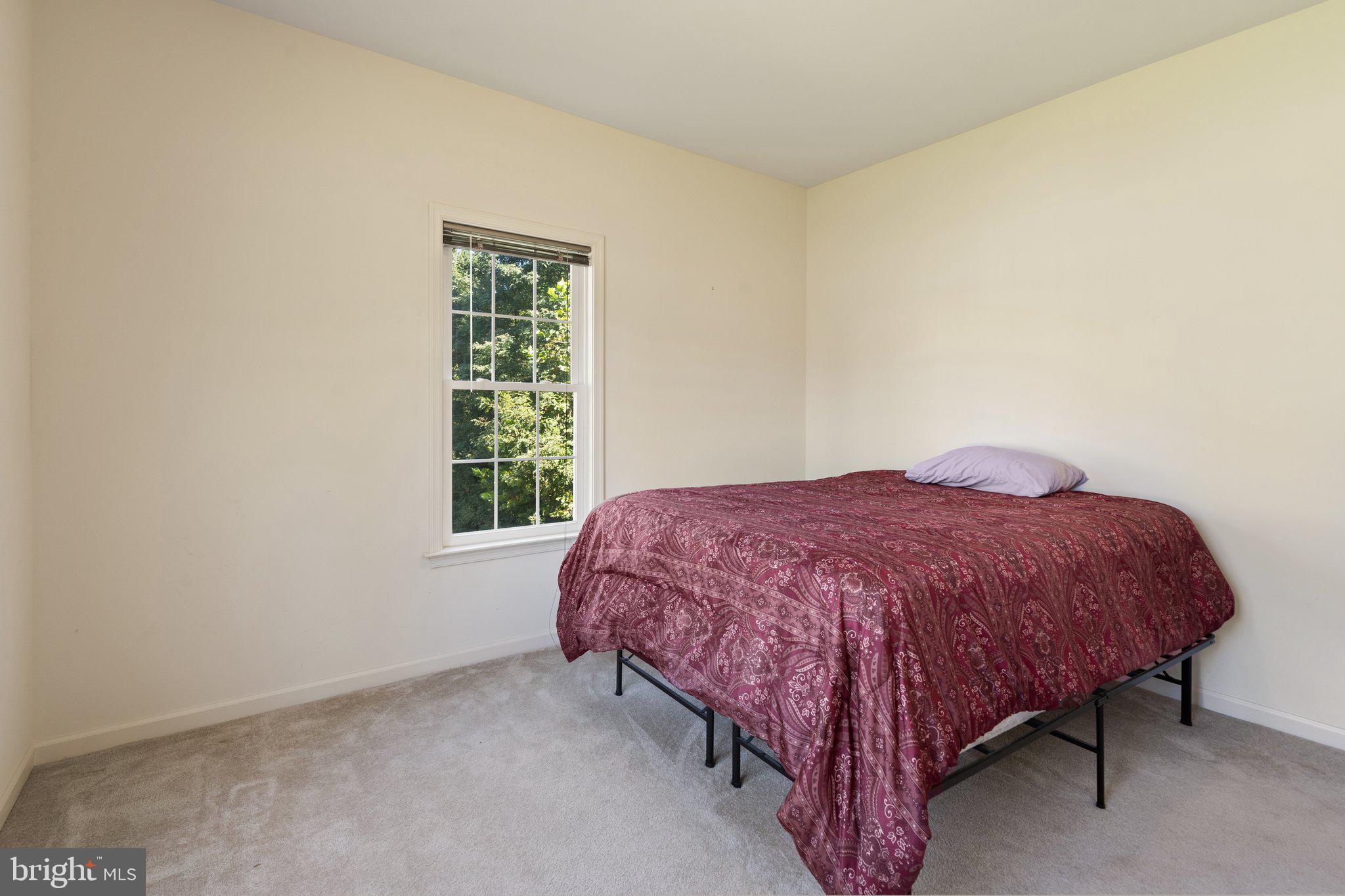 KINGS MANOR - Residential