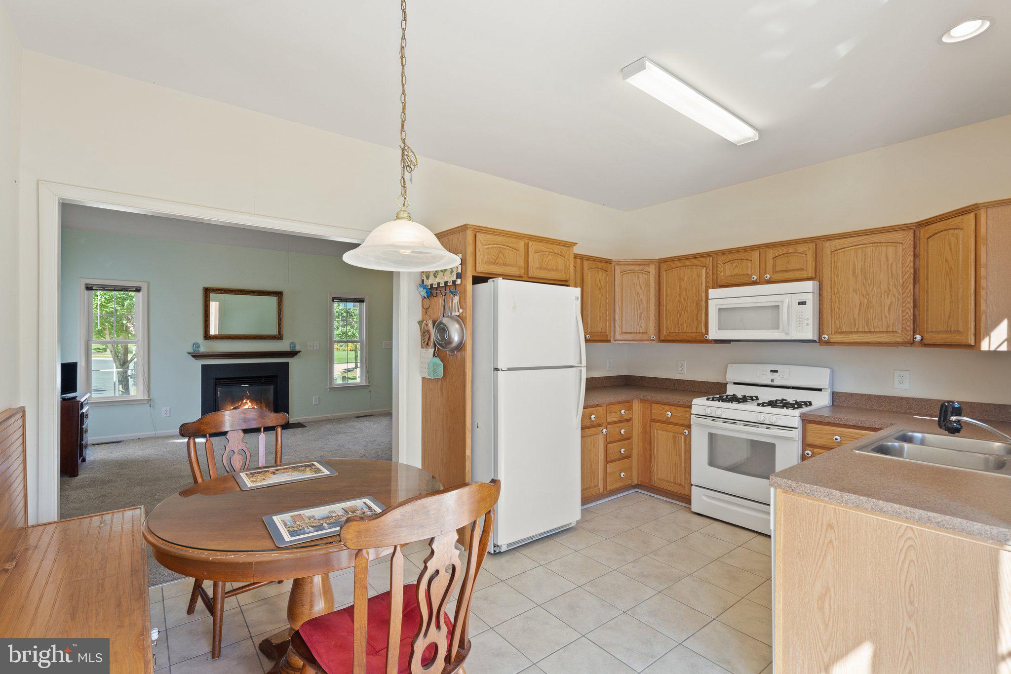 KINGS MANOR - Residential