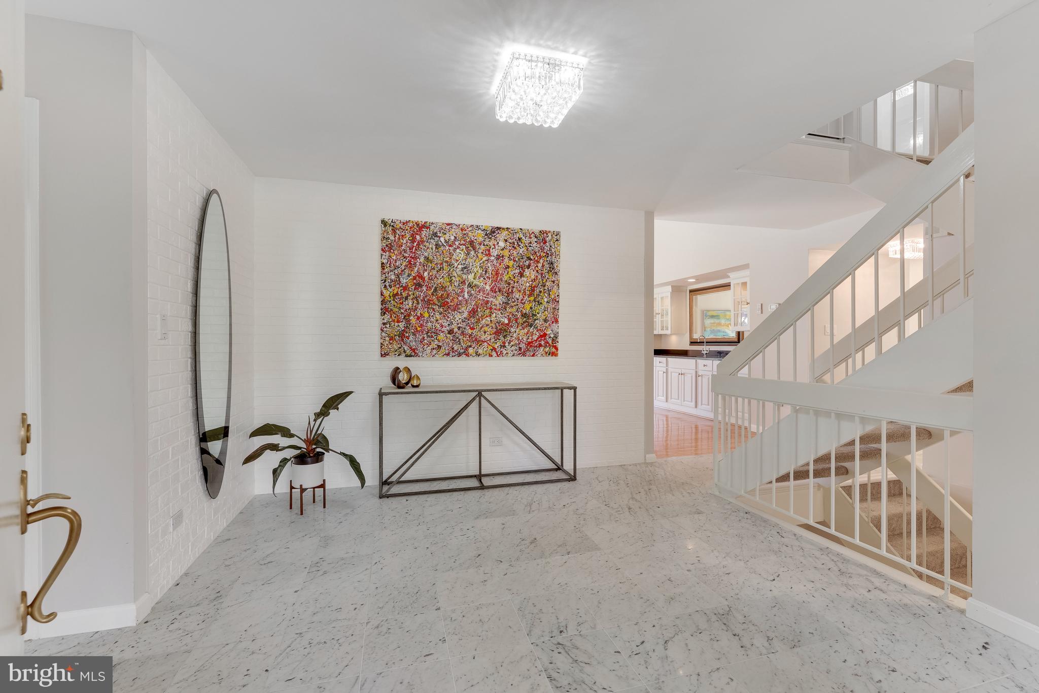 RESTON - Residential