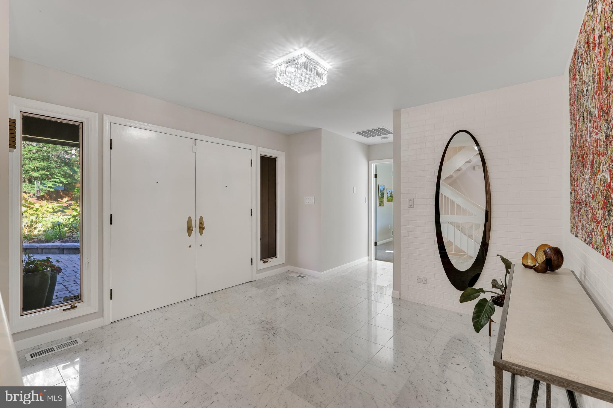 RESTON - Residential