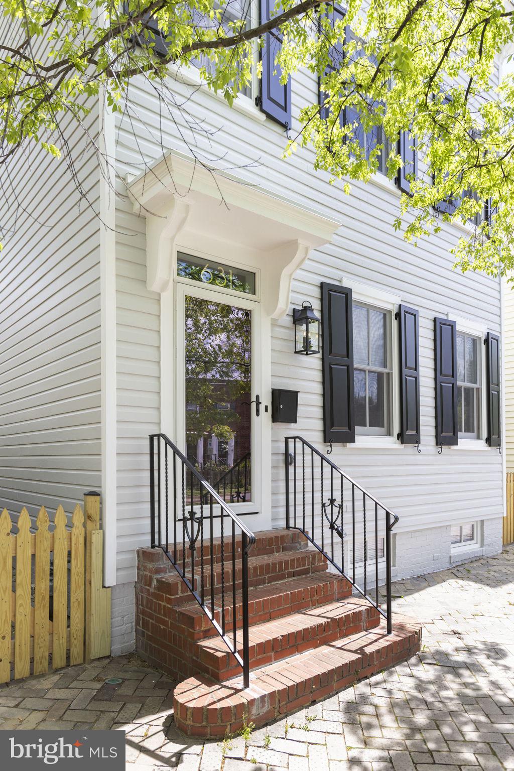 PARKER GRAY - Residential Lease