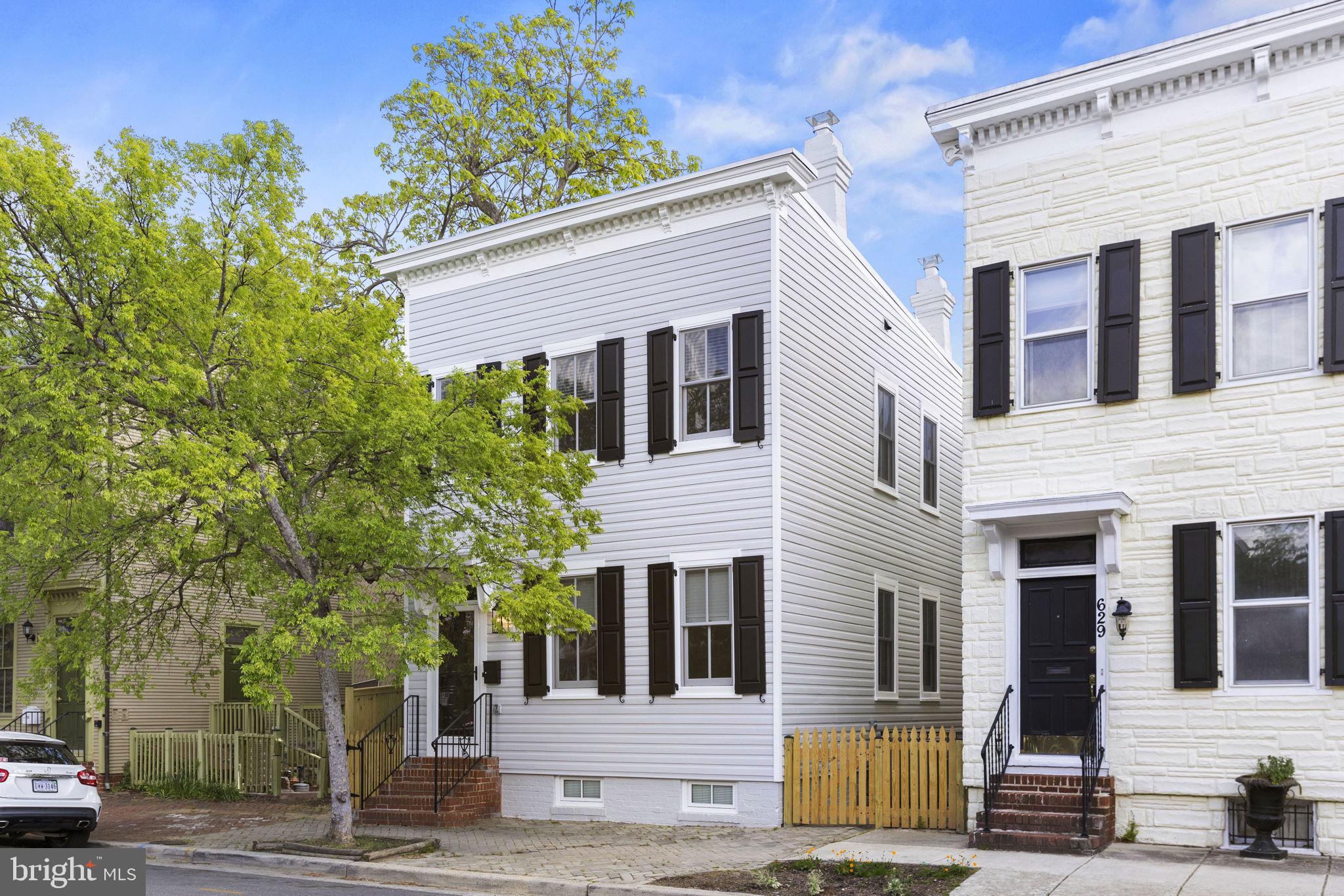 PARKER GRAY - Residential Lease
