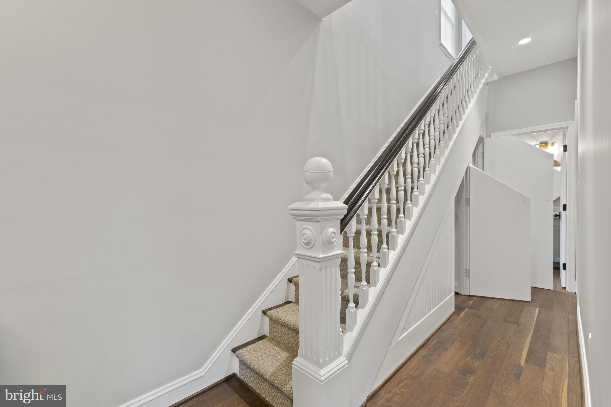 PARKER GRAY - Residential Lease