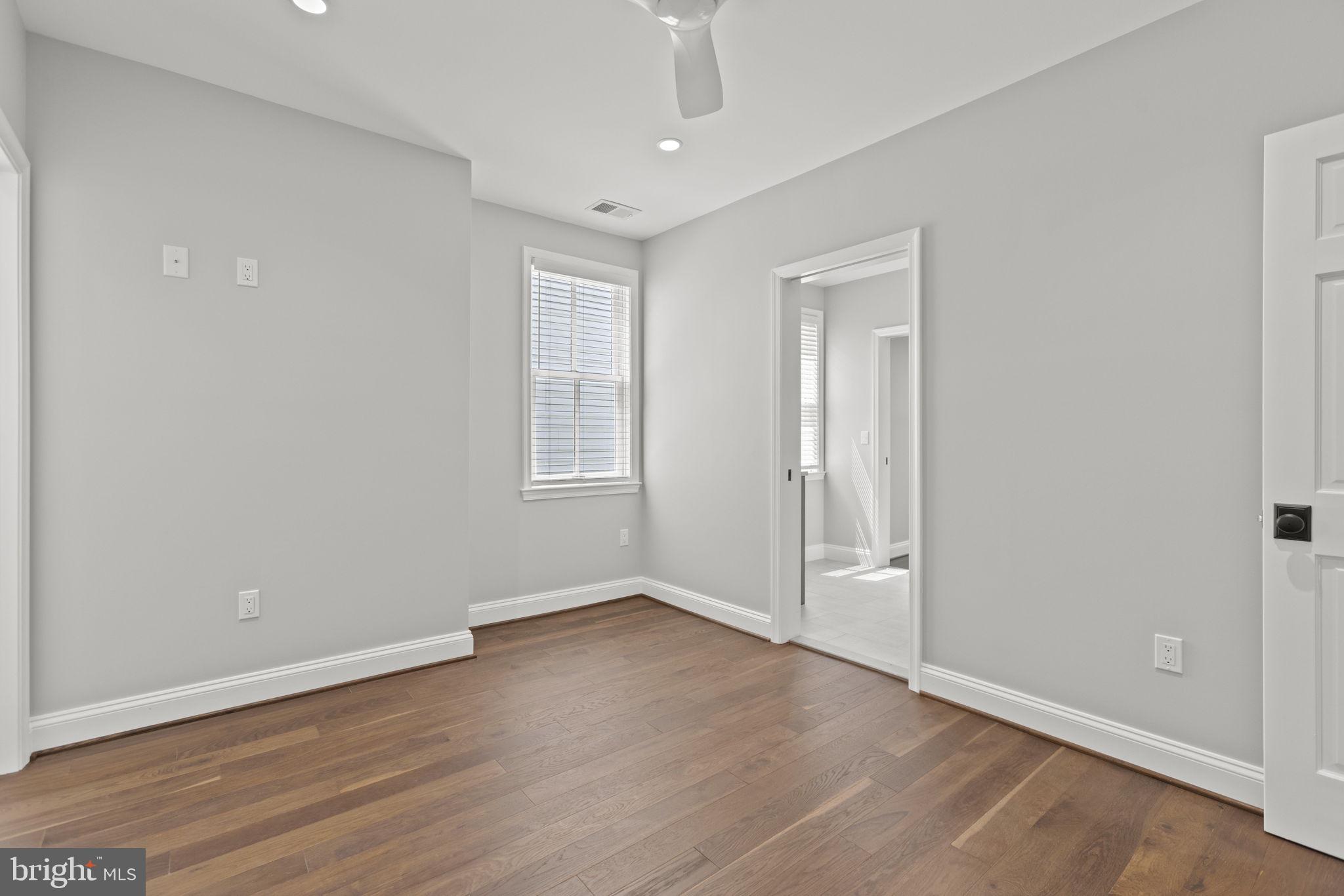 PARKER GRAY - Residential Lease