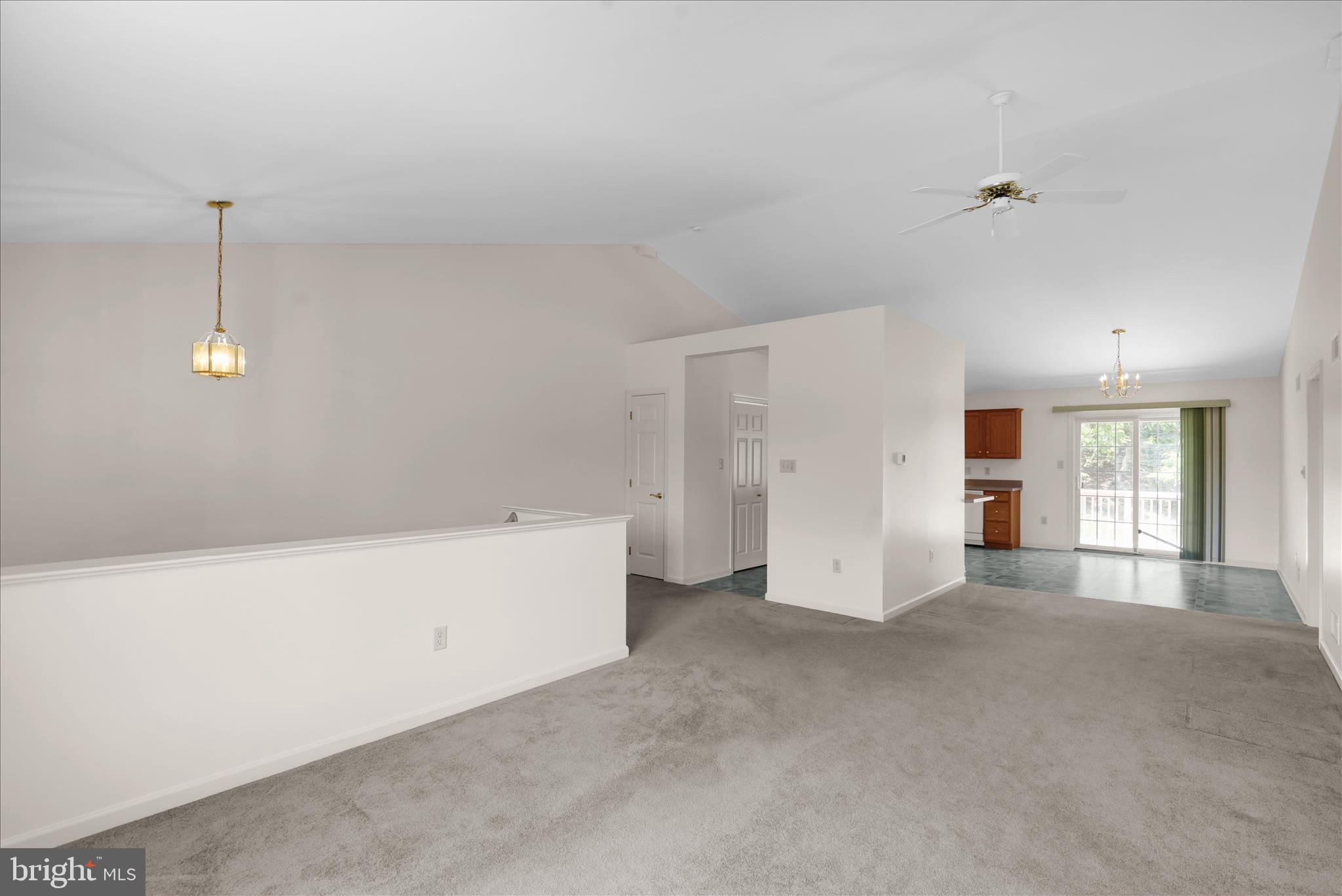 MANOR OAKS - Residential