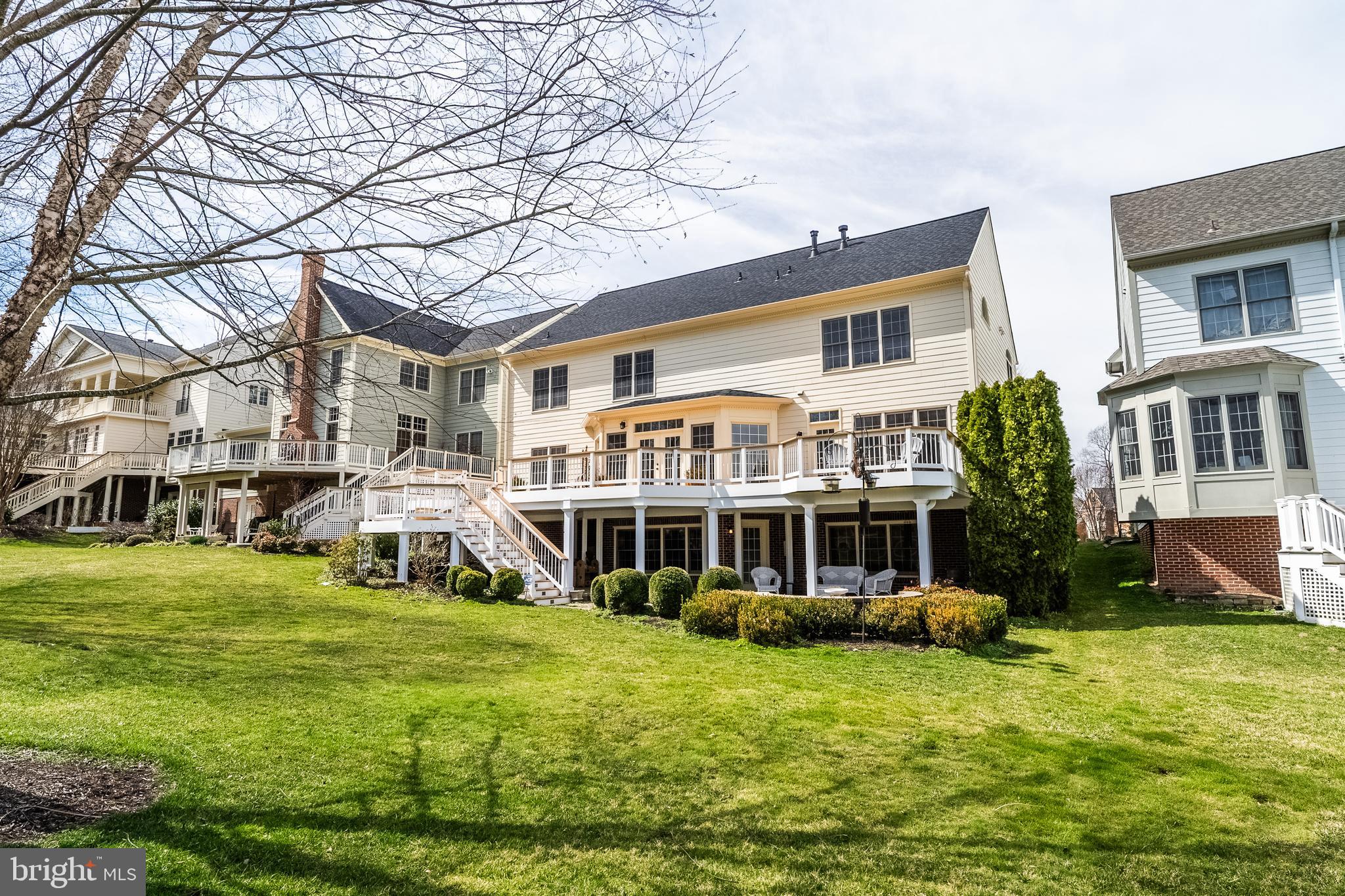 RIVER FALLS - Residential