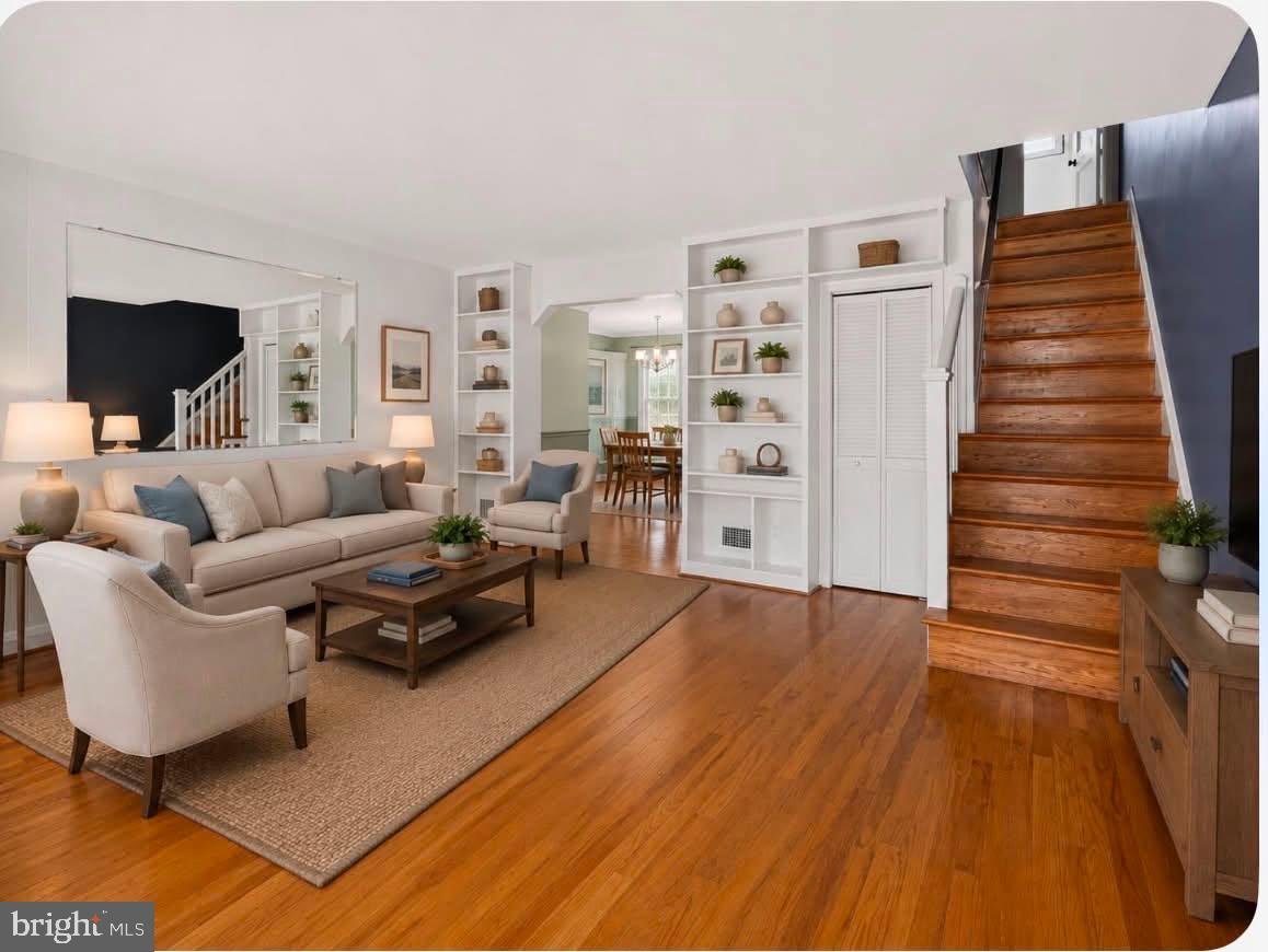 GAYLORD MANOR - Residential