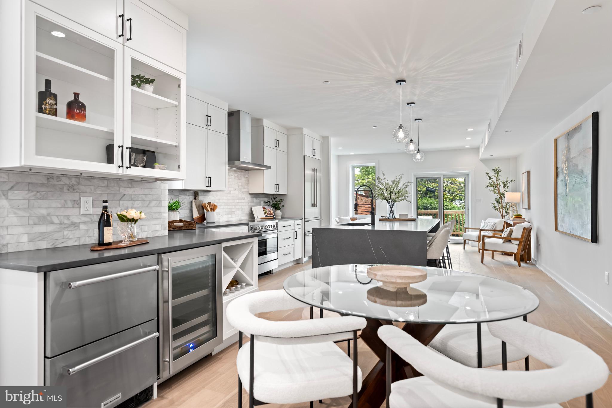 CAPITOL HILL - Residential Income